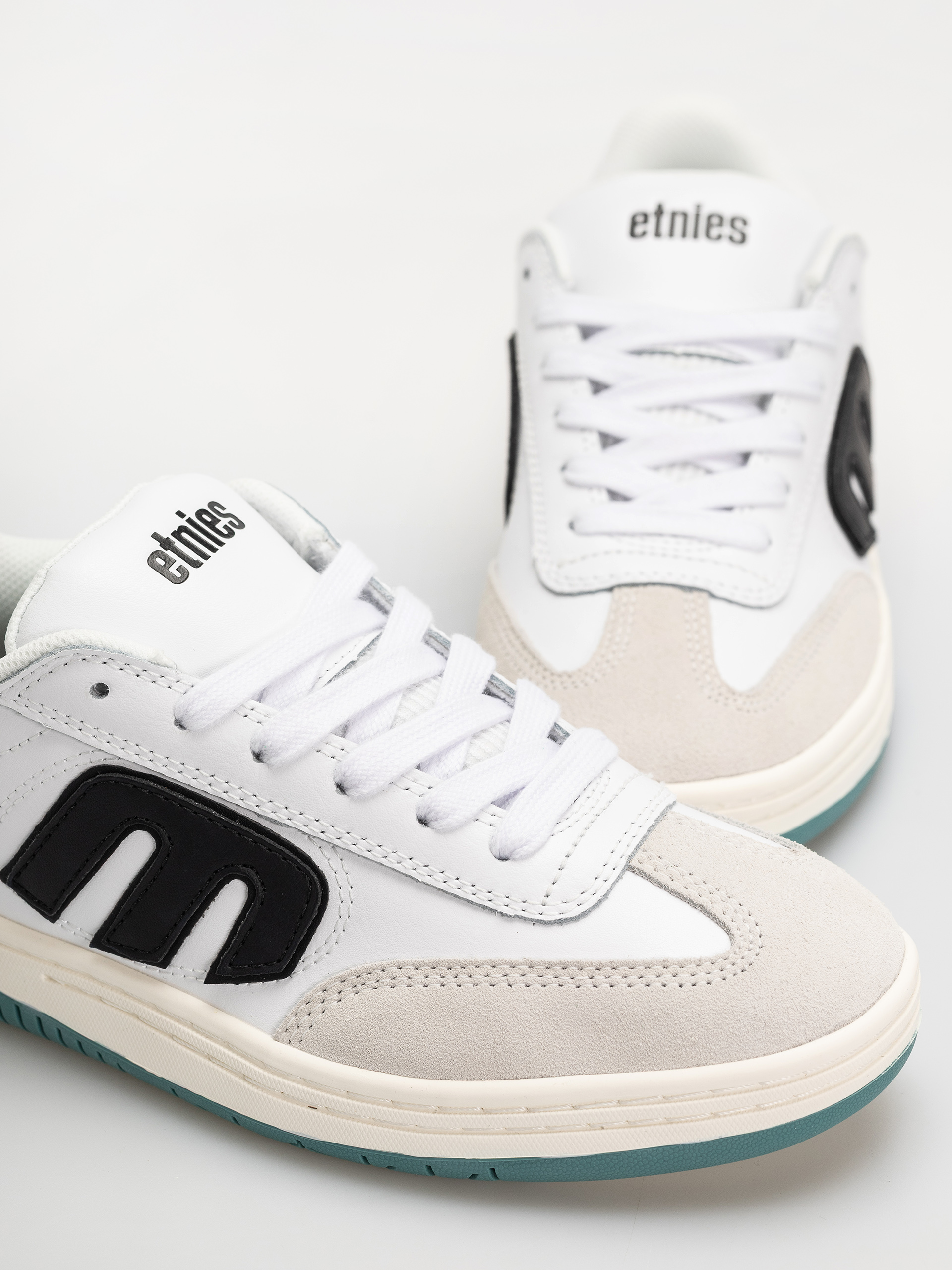 Etnies Shoes Locut (white/black/green)