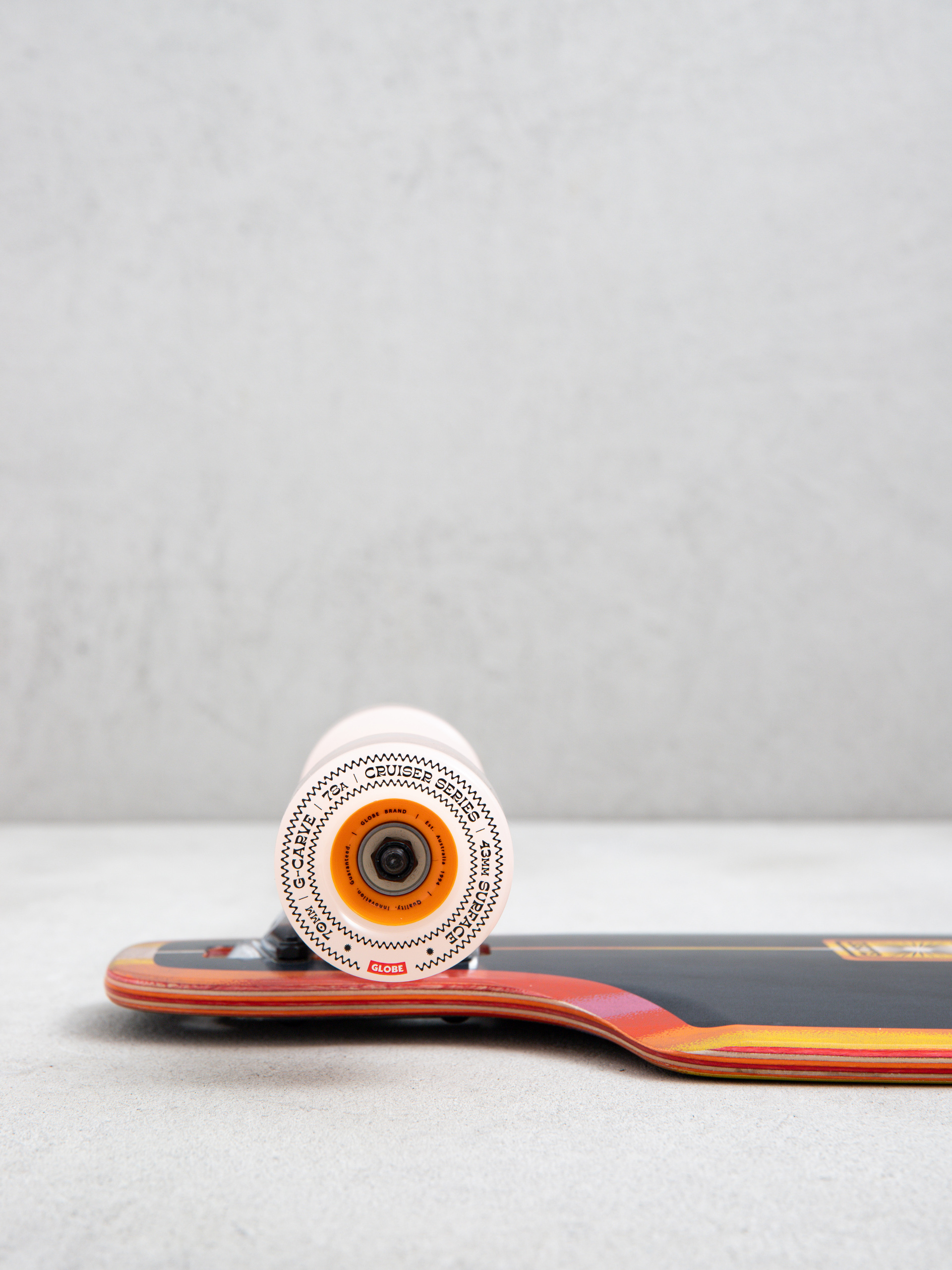 Globe Longboard Outlier (scorch)