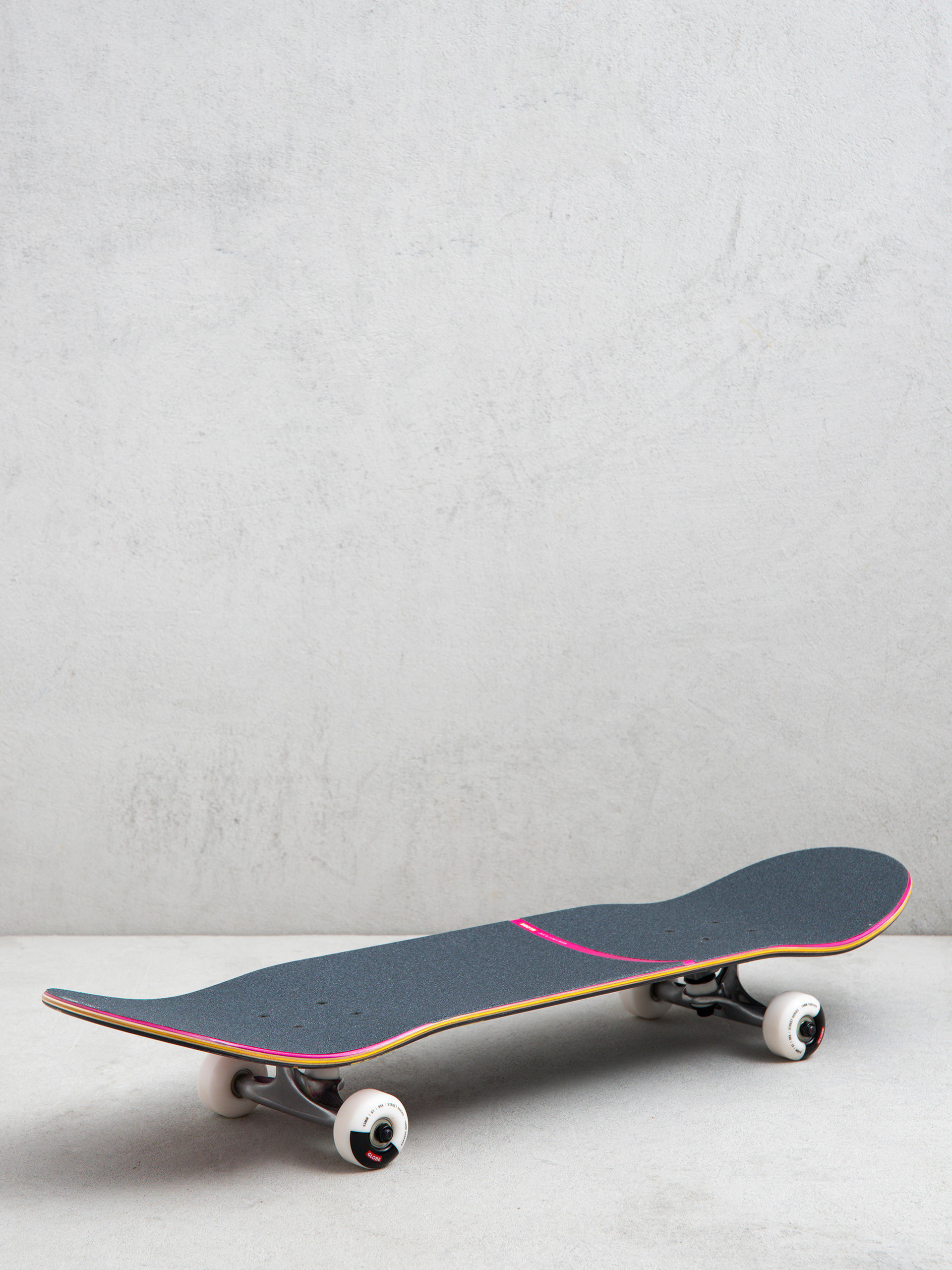 Globe Skateboard G1 Where To Next (black maple/recon)