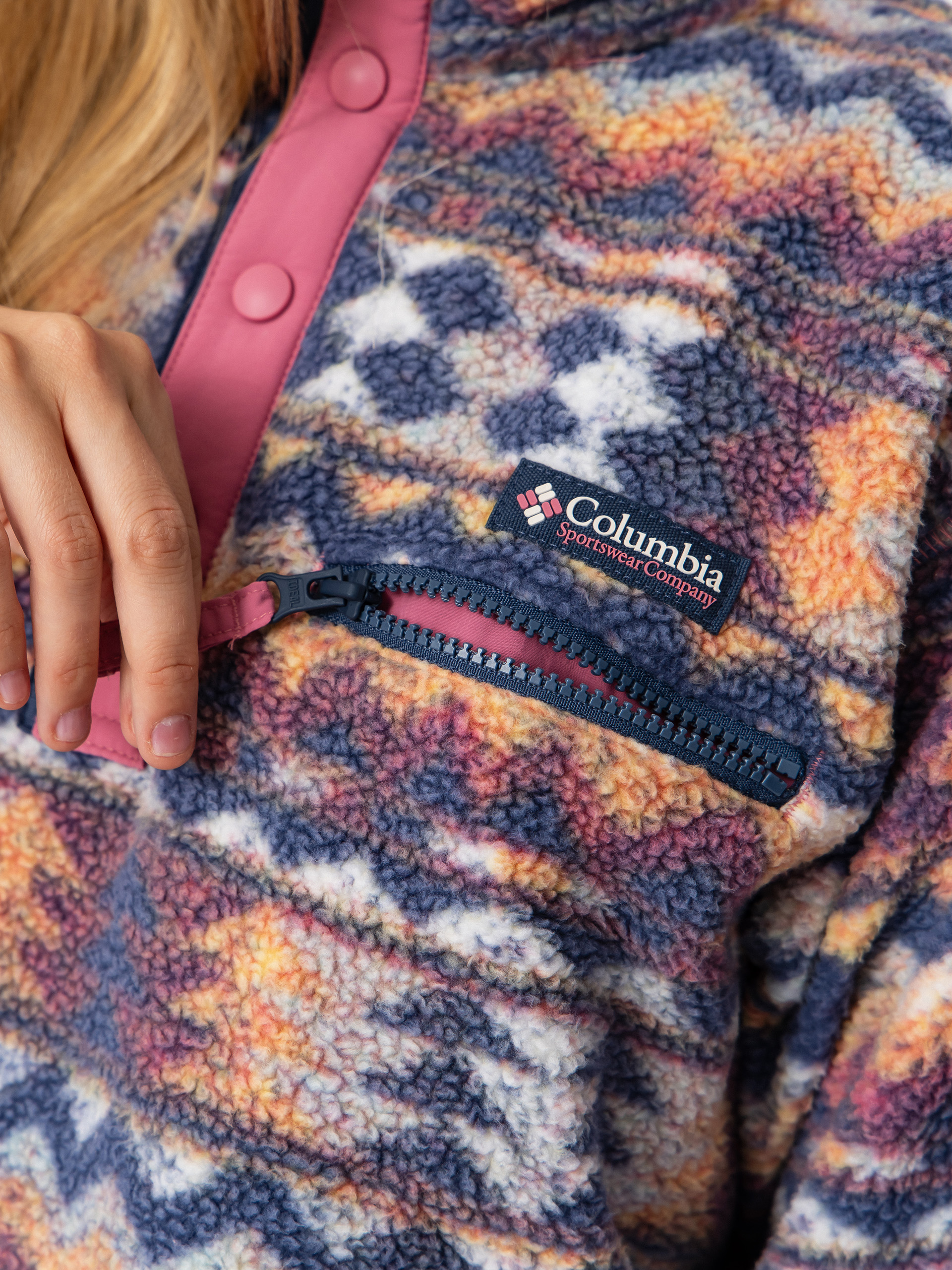 Womens Columbia Helvetia II Printed Cropped Half Snap Fleece  (sea salt/retrotree)