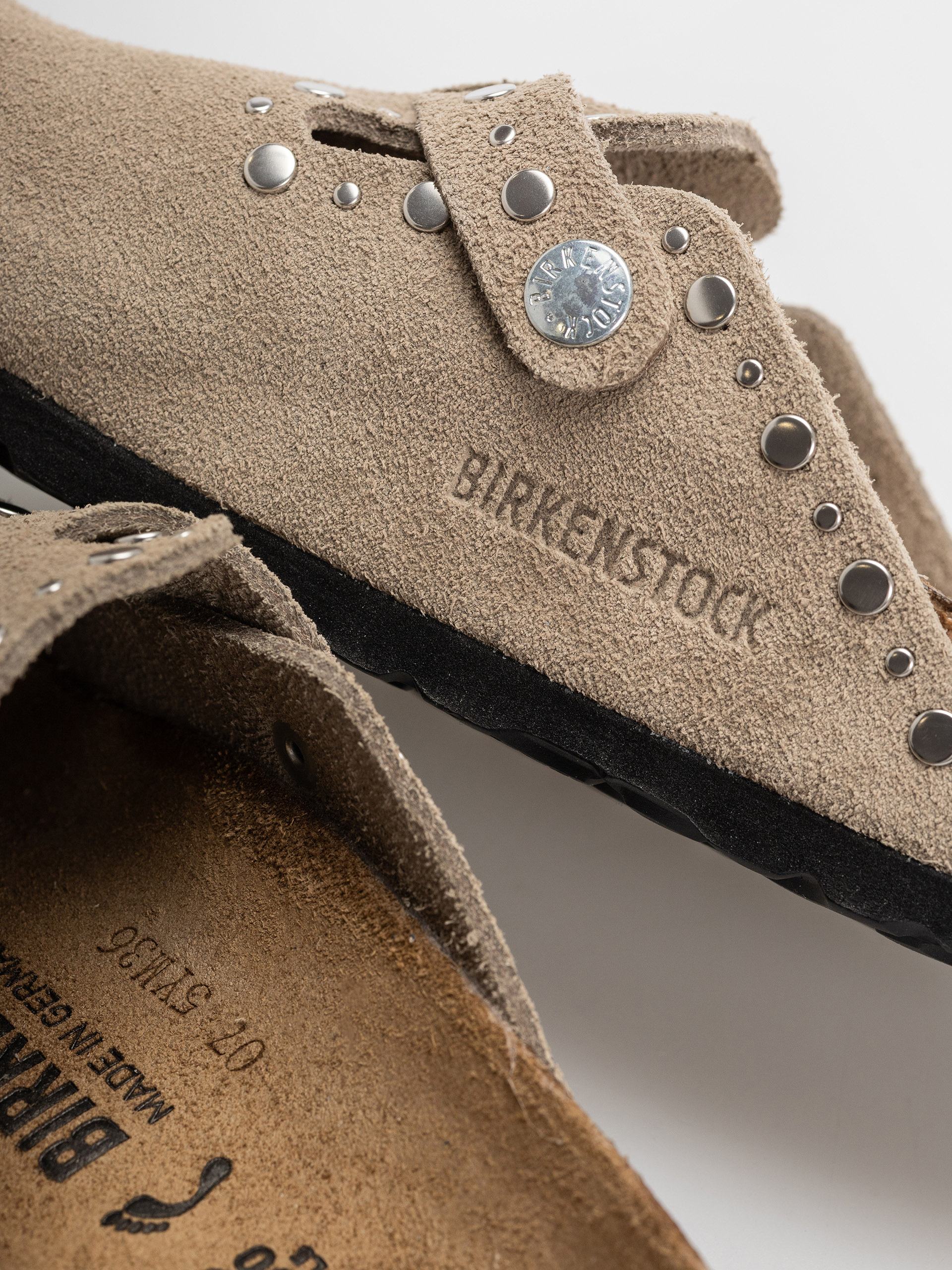 Birkenstock Flip Flops Boston Rivets Suede Leather Narrow Wmn (taupe)