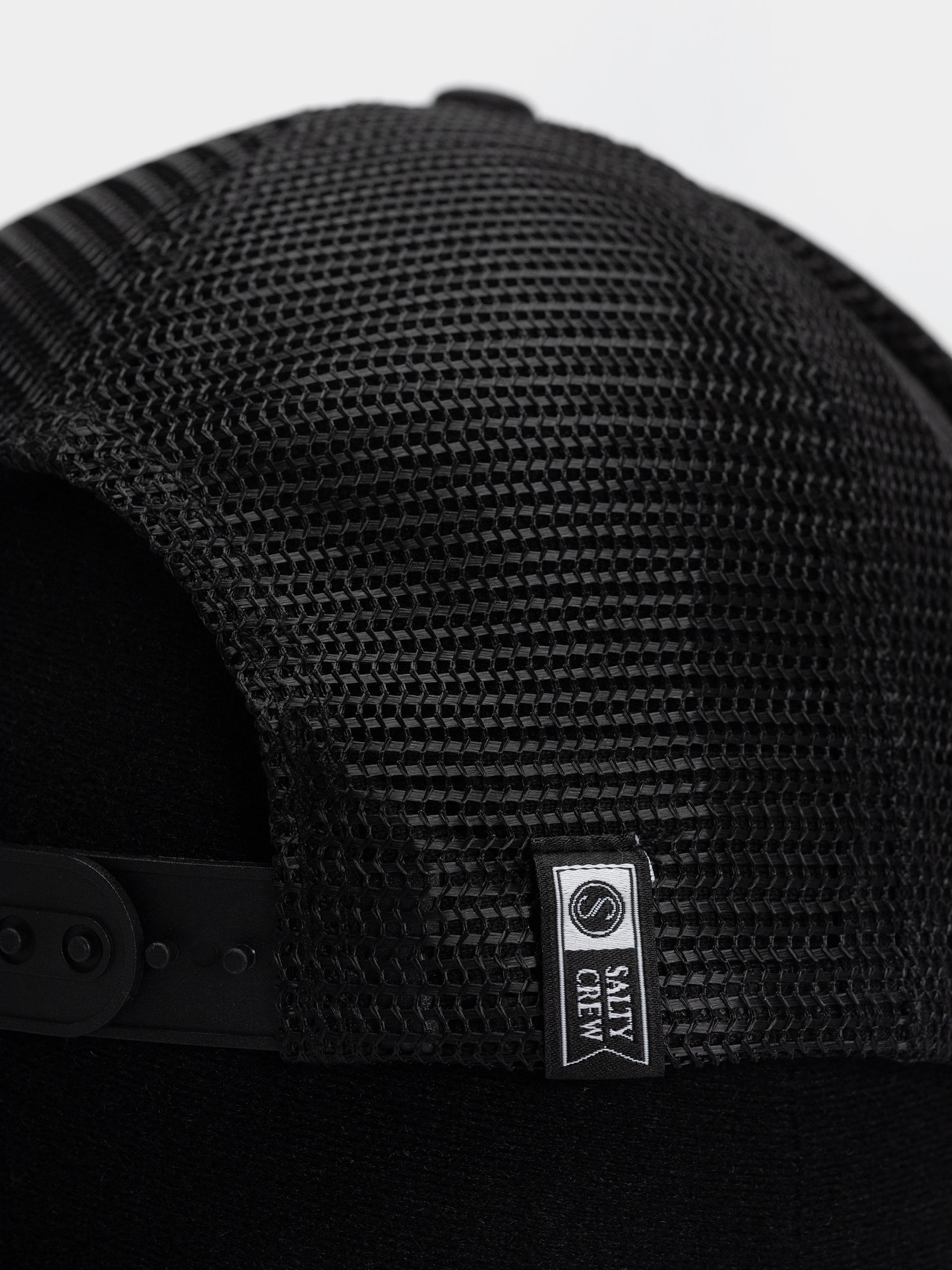 Salty Crew Cap Tentacles Retro Trucker (black)