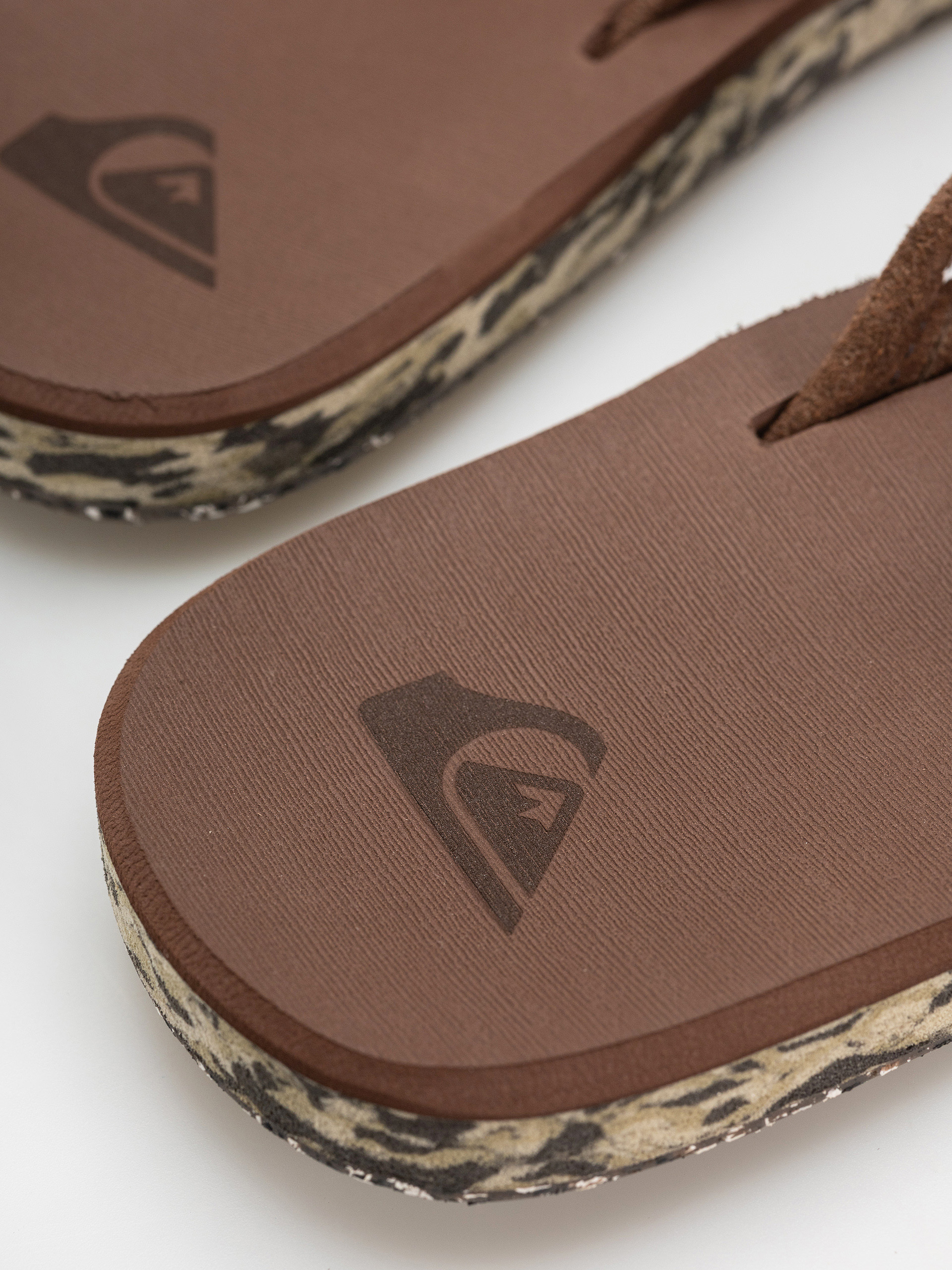 Quiksilver Flip Flops Carver Suede Recycled (brown)