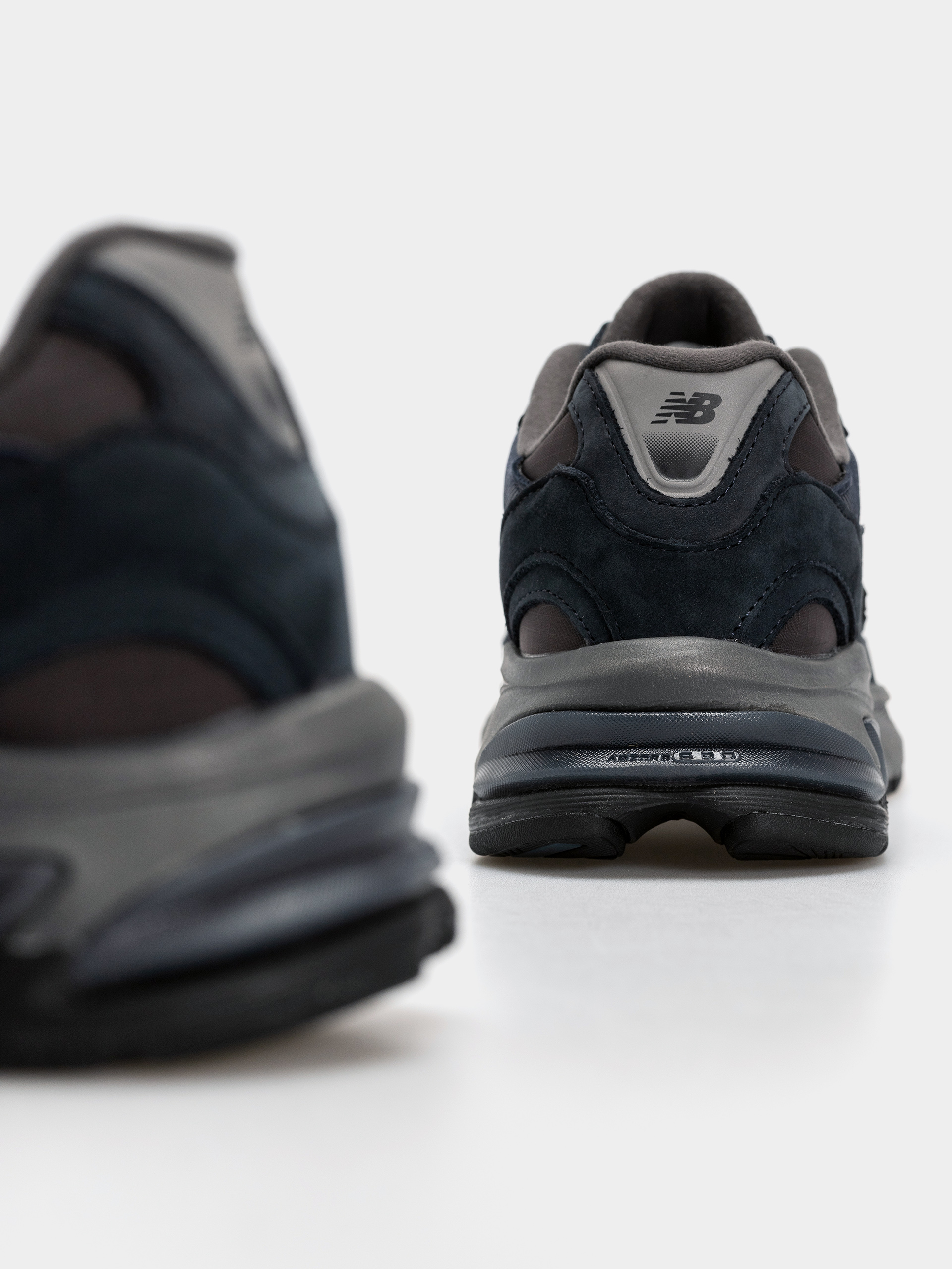 New Balance Schuhe 2010 (outerspace/faded black/eclipse)