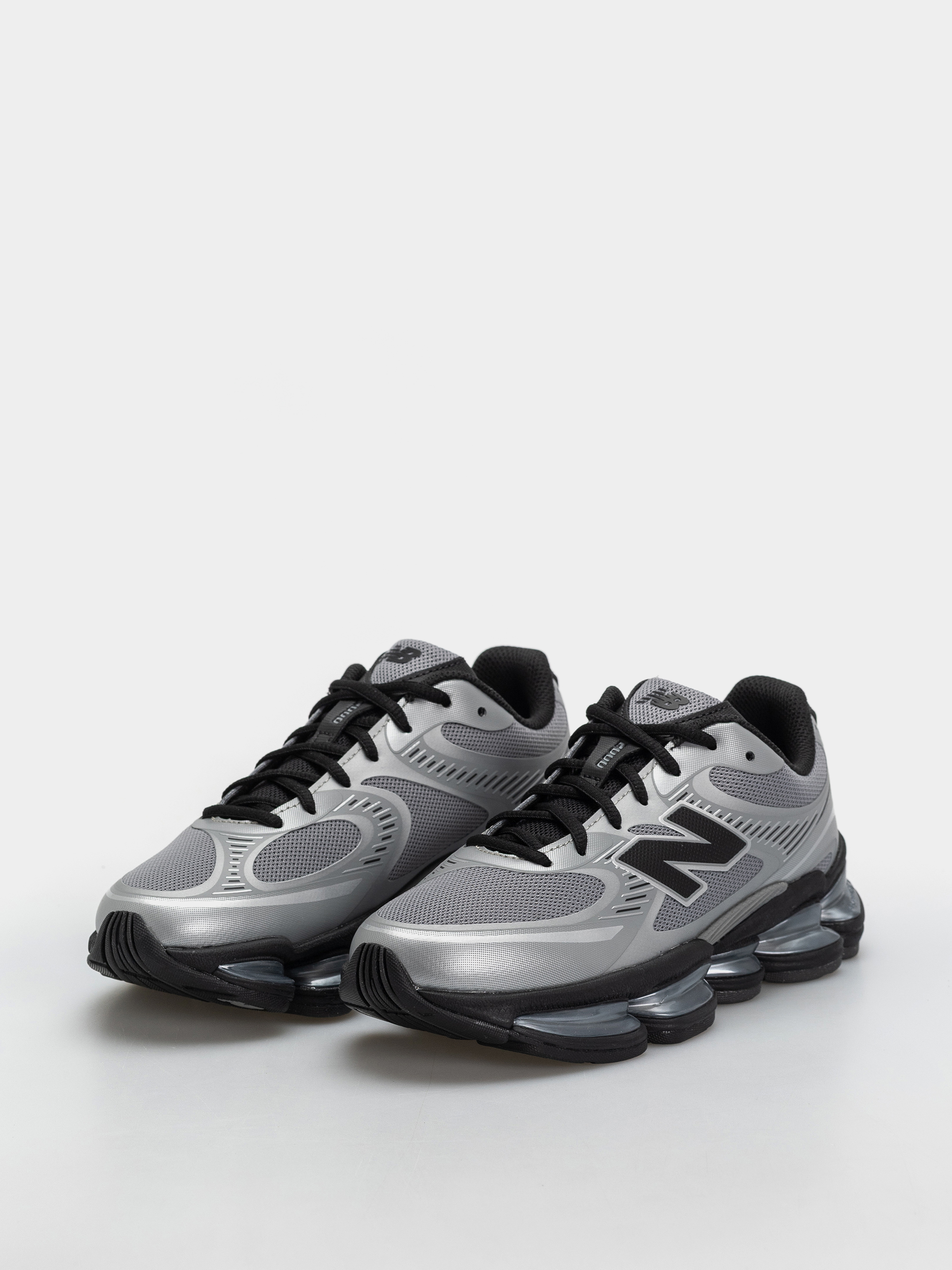 New Balance 2000 Shoes (slate grey/silver metallic)