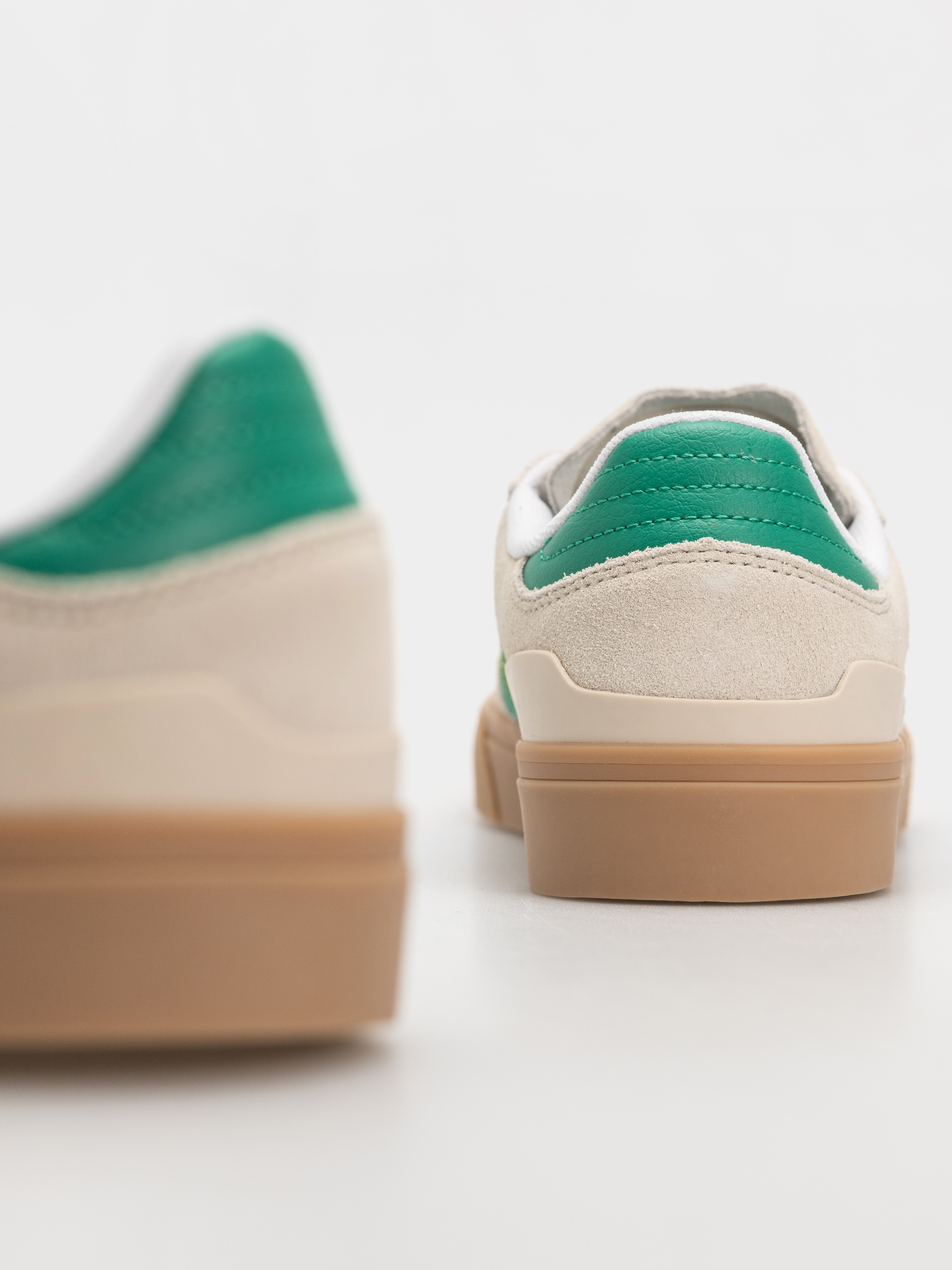 adidas Busenitz Vulc II Schuhe (alumin/cougrn/gum4)