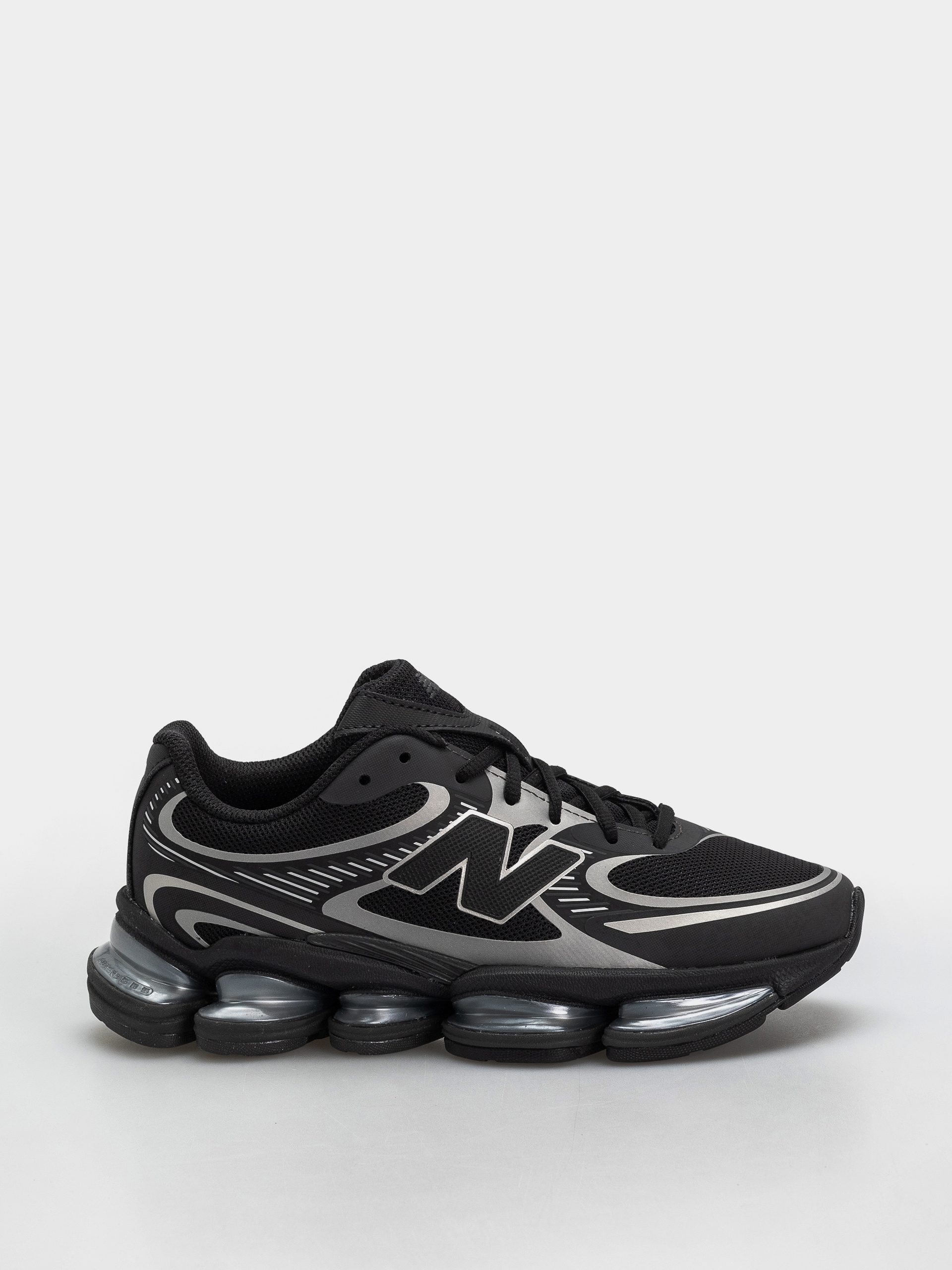 New Balance 2000 Schuhe (black/silver metallic)
