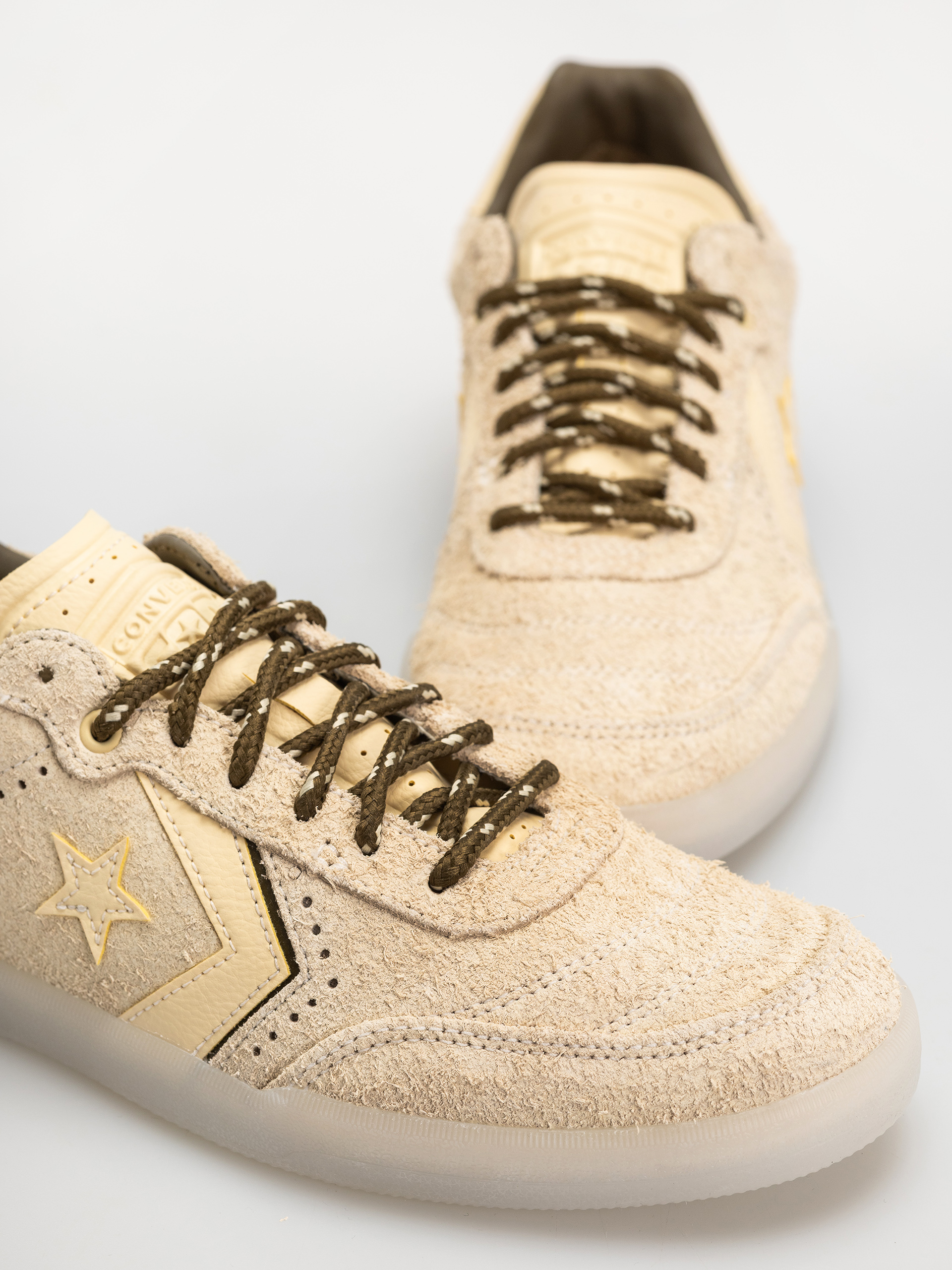 Converse Louie Lopez Pro 2  Ox Schuhe (golden view)