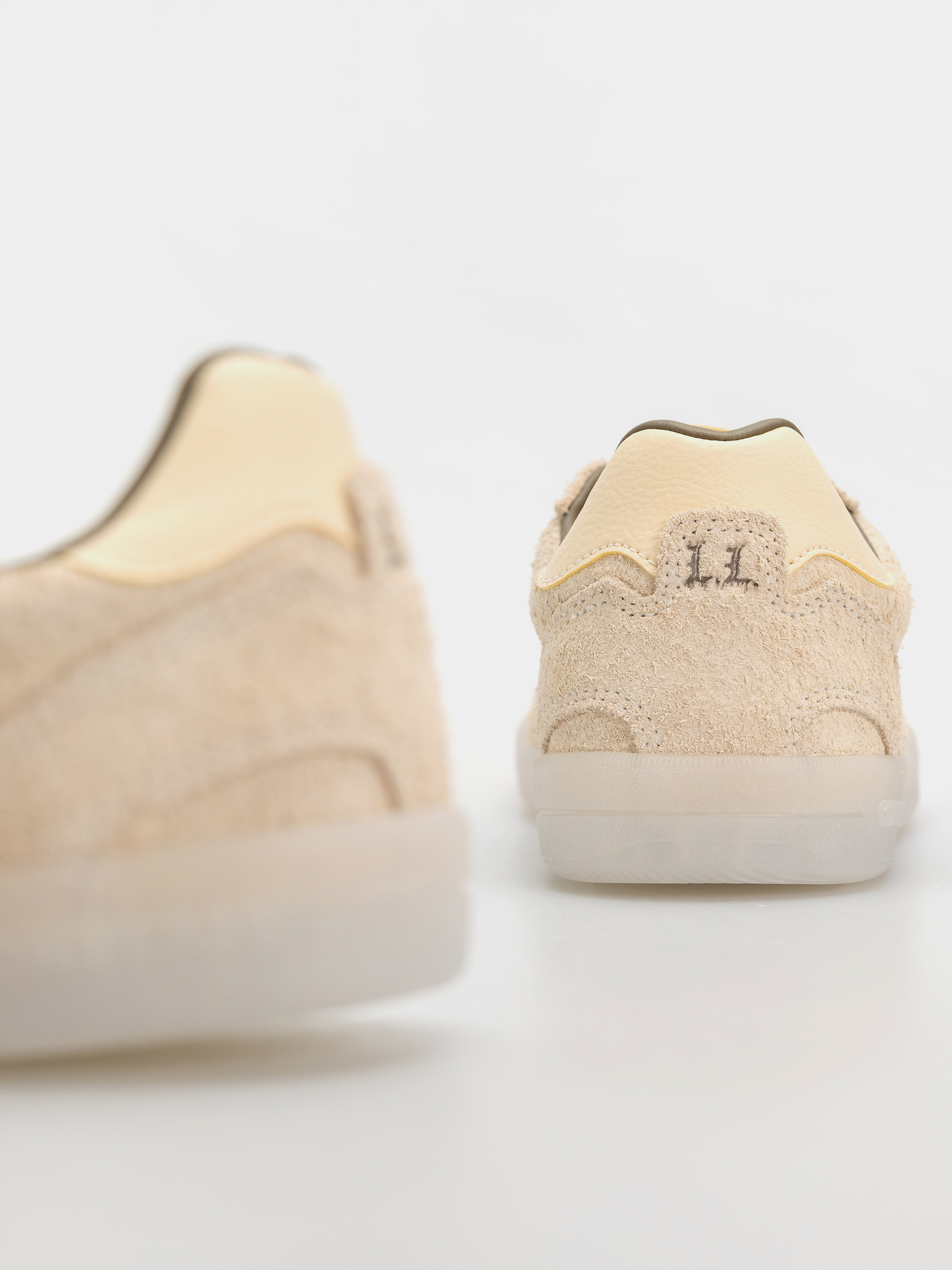 Converse Louie Lopez Pro 2  Ox Schuhe (golden view)