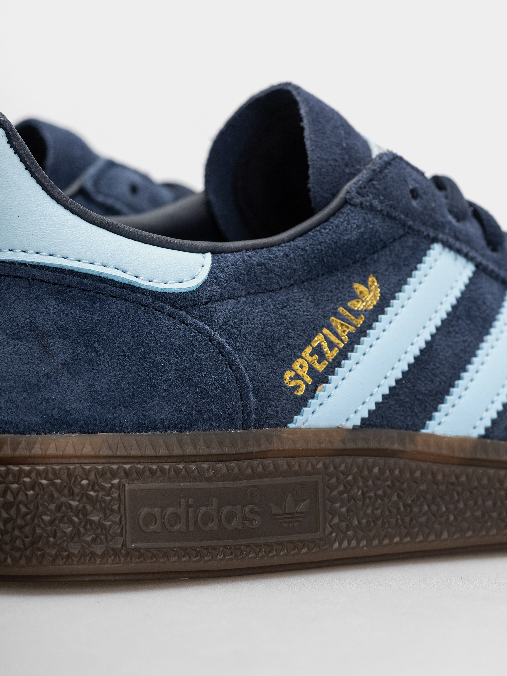 adidas Handball Spezial Shoes (collegiate navy/clear sky/gum5)