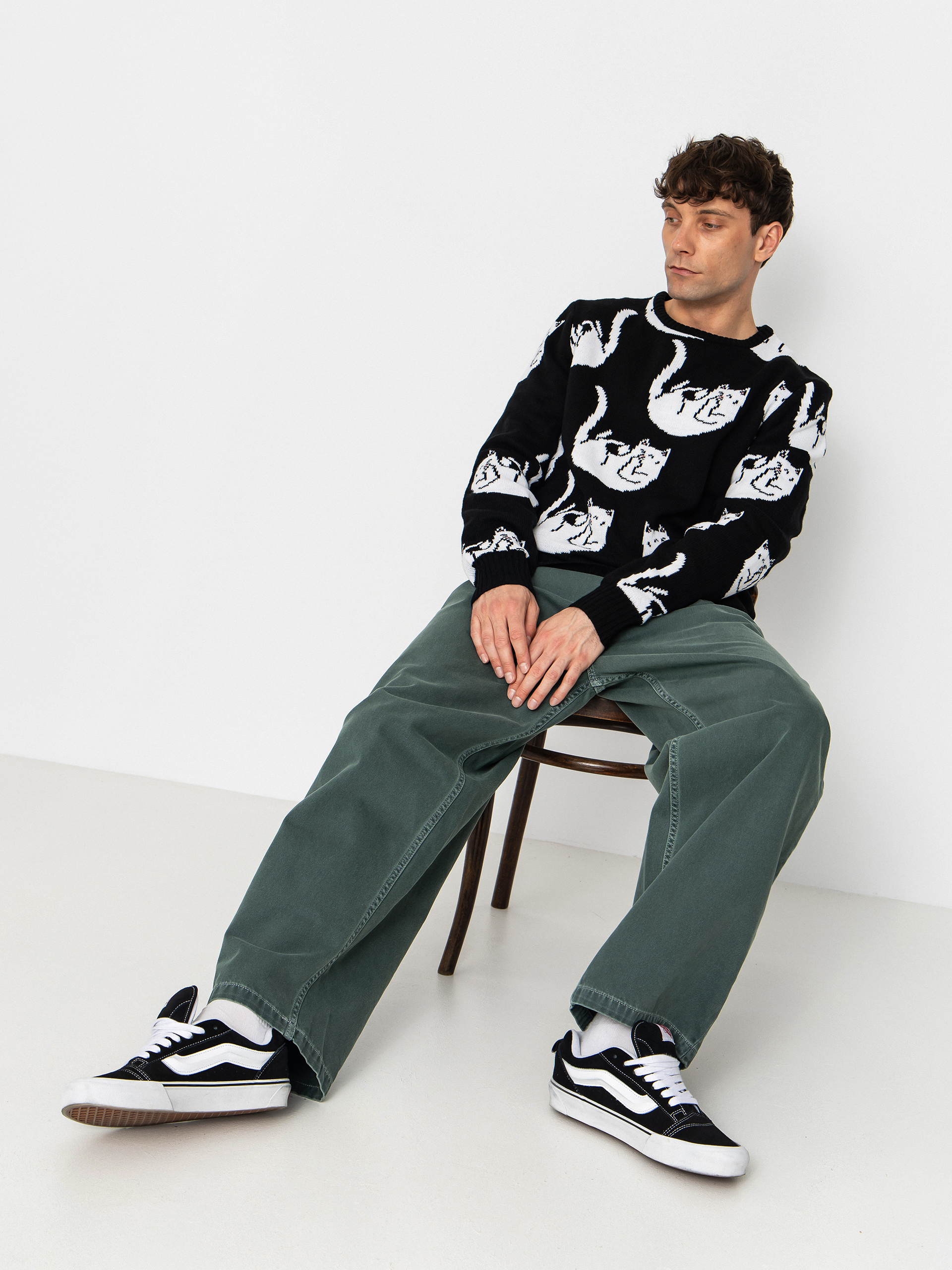 RipNDip Falling For Nermal Knit Pulli (black)