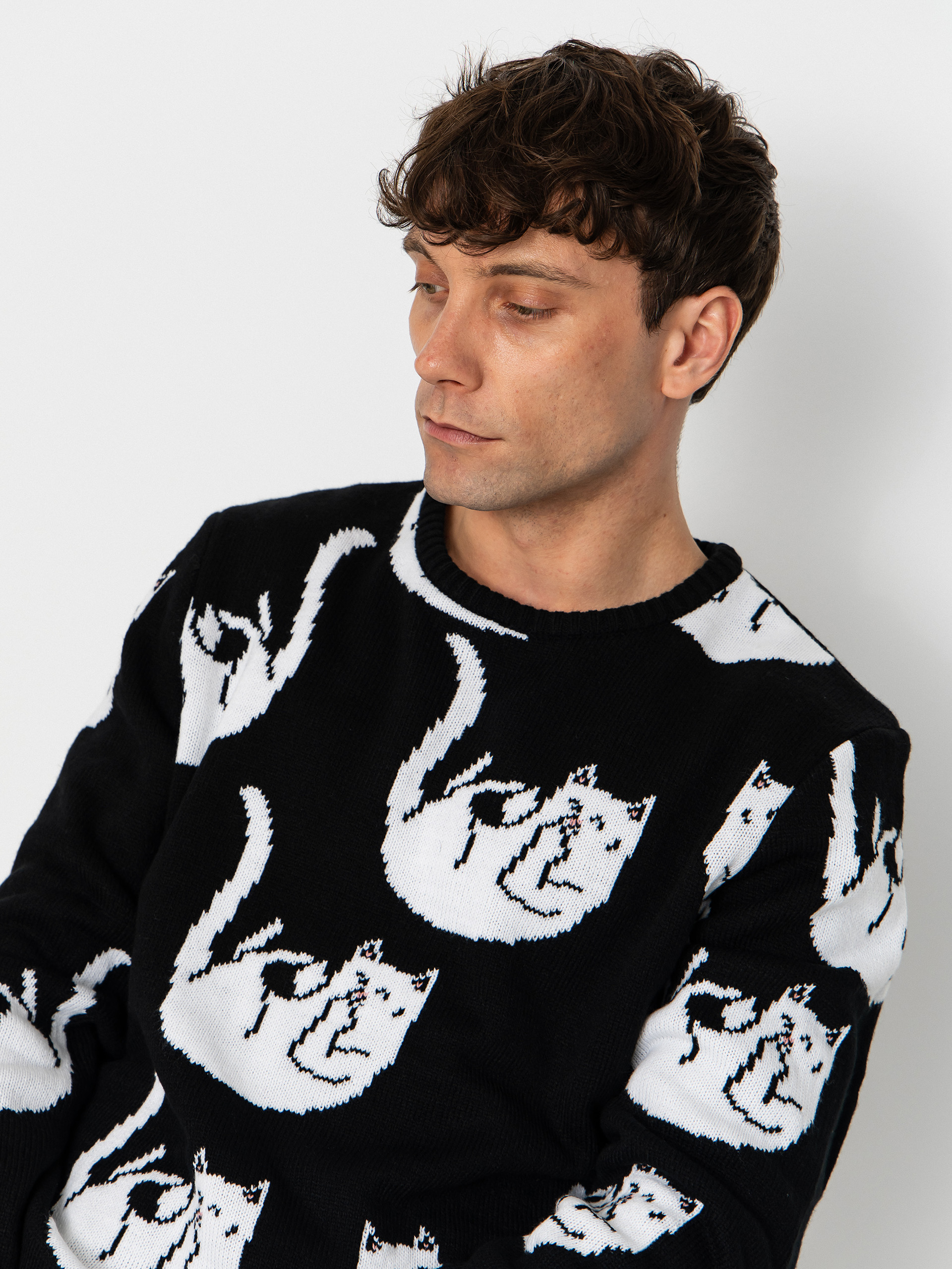 RipNDip Falling For Nermal Knit Pulli (black)