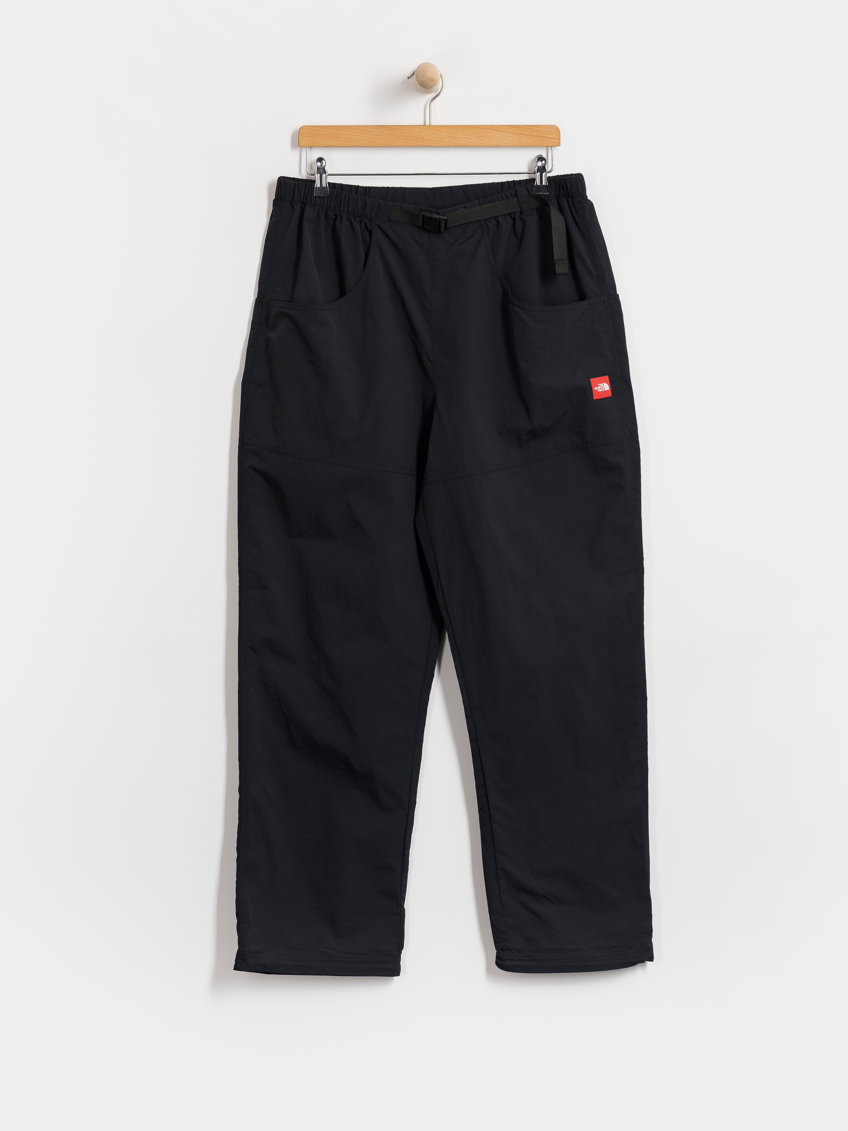 The North Face Tnf Red Box Nylon Belted Pants (tnf black)