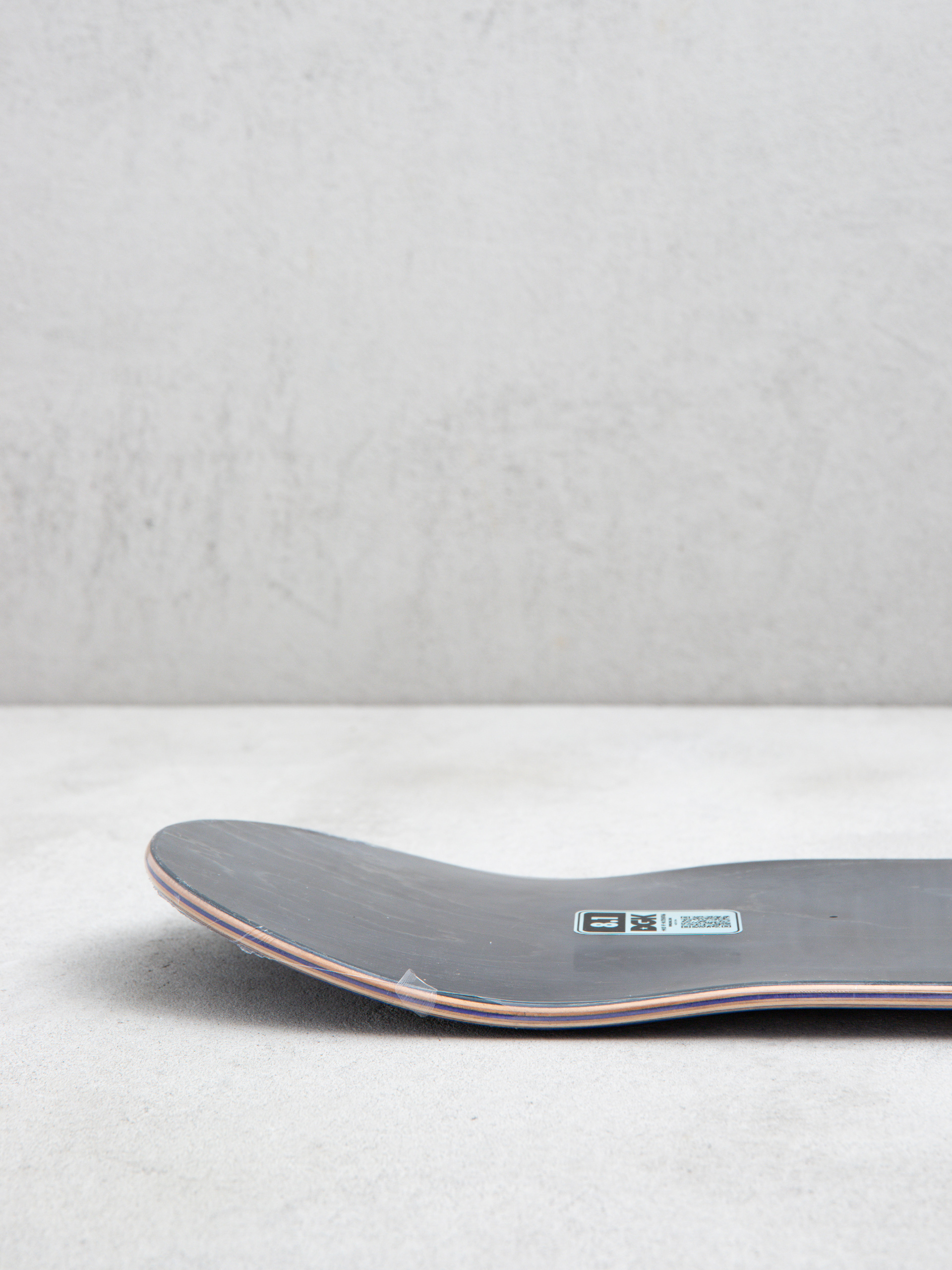 DGK Deck Va Em Pax Tx