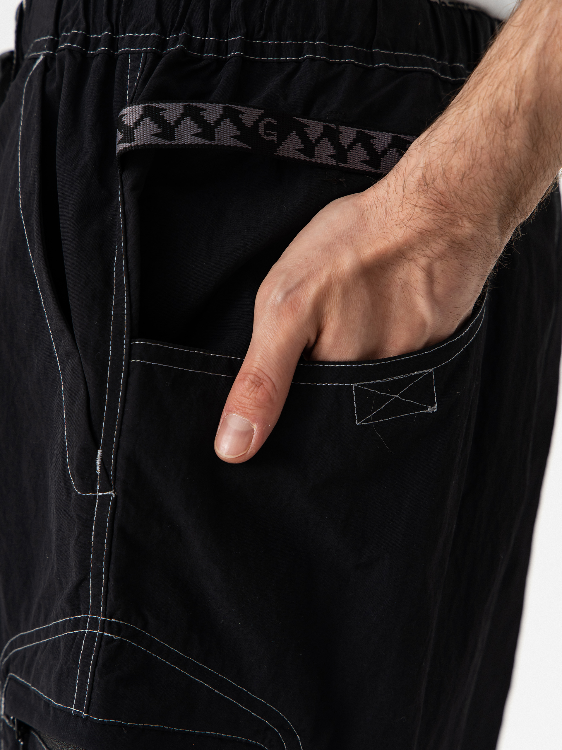 Gramicci Nylon Cliff Short Shorts (black)