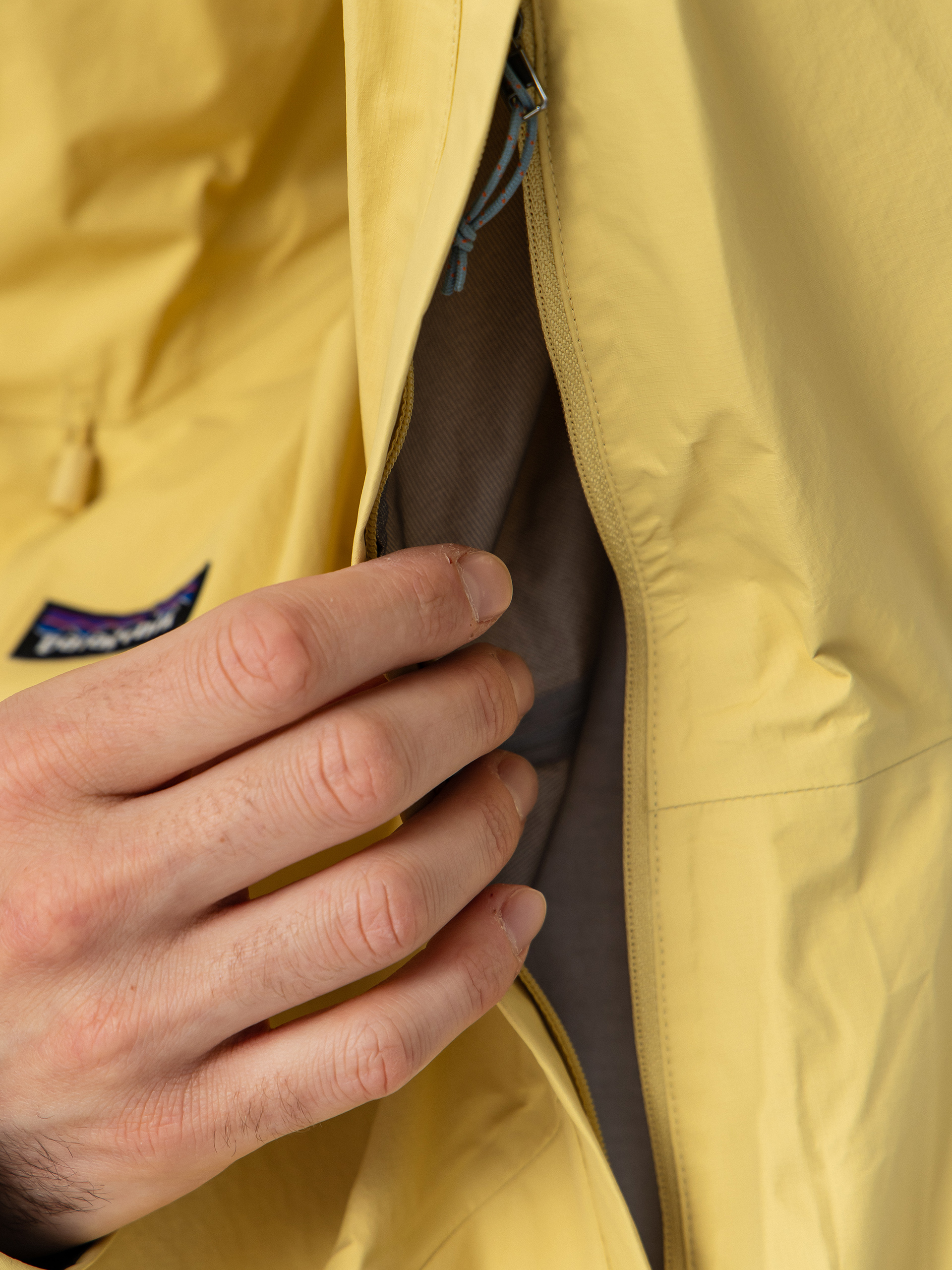 Patagonia Torrentshell 3L Jacke (limestone yellow)