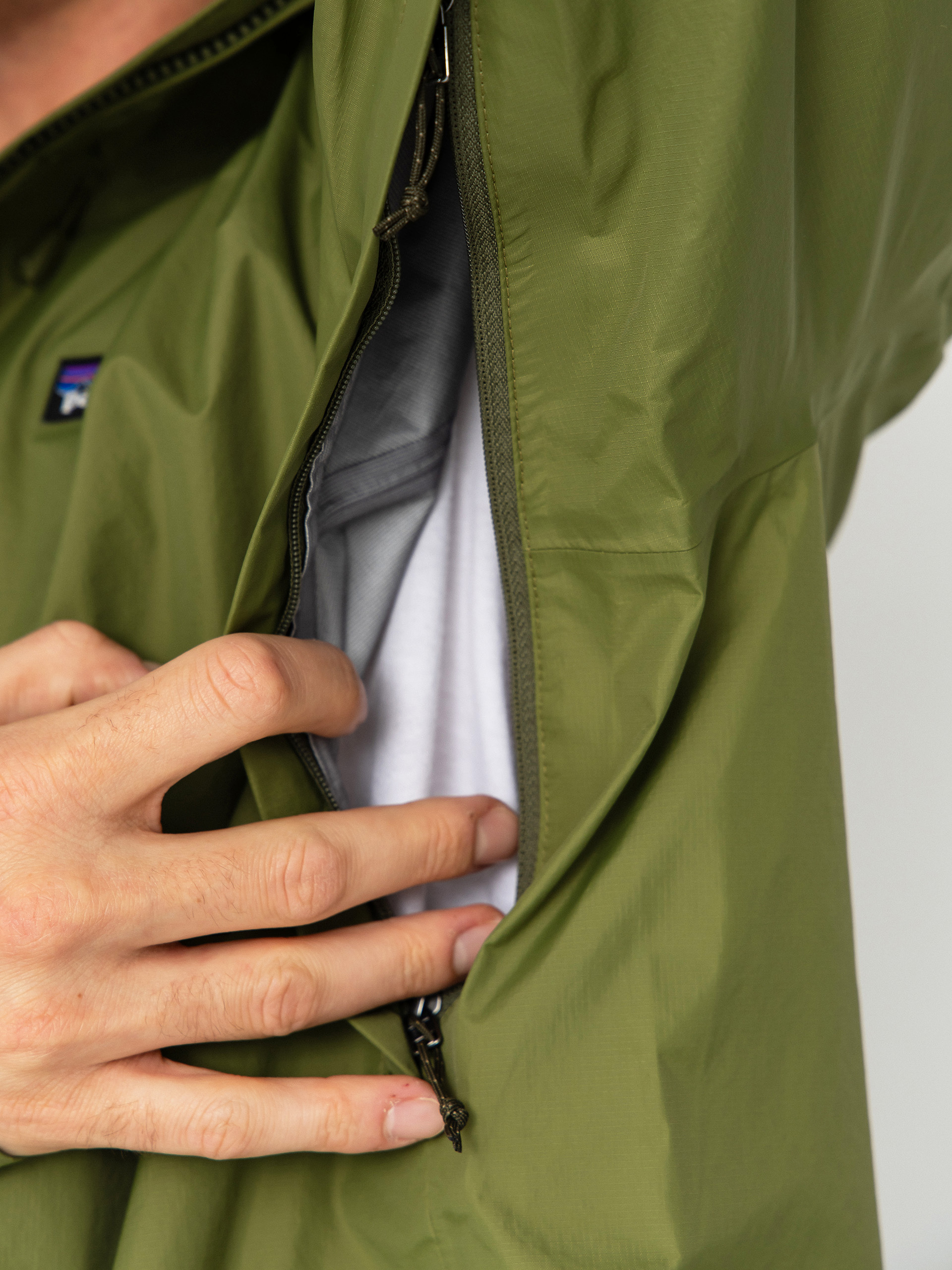 Patagonia Torrentshell 3L Jacket (caper green)