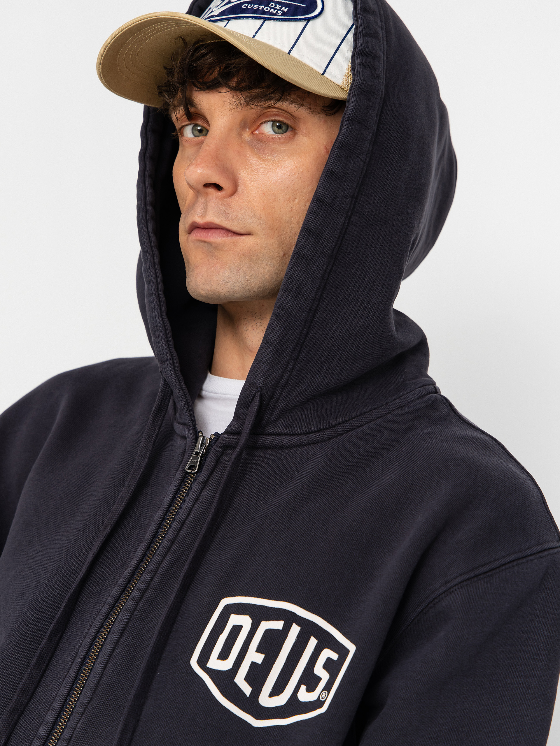 Deus Ex Machina Hoodie Shield Garment Dyed ZHD (black)