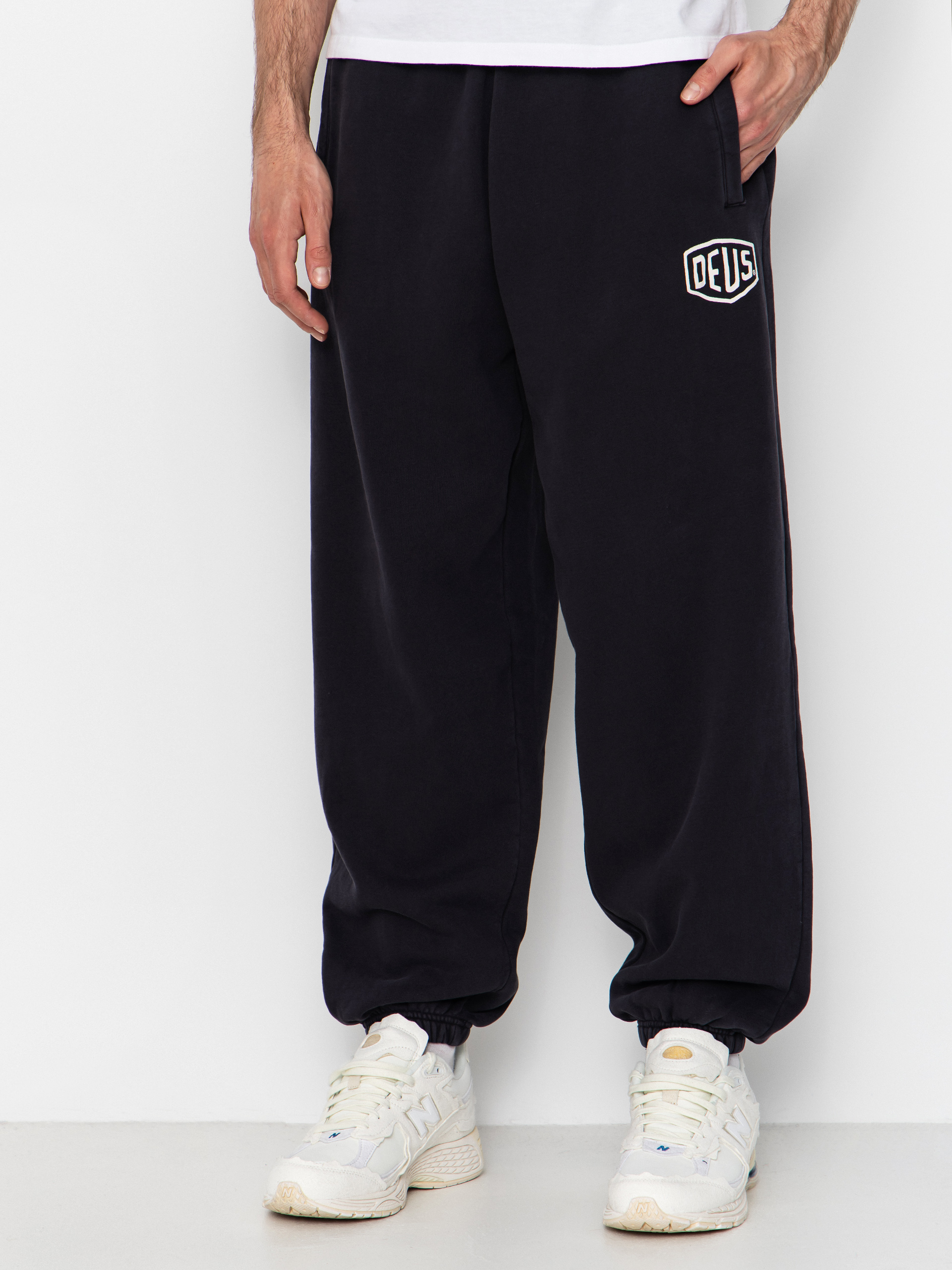 Deus Ex Machina Shield Garment Dyed Track Pants (black)