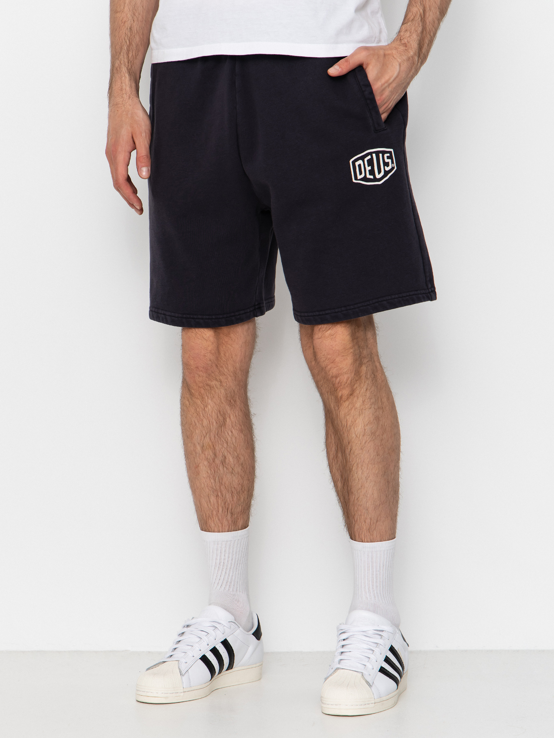 Deus Ex Machina Shield Garment Dyed Track Shorts (black)