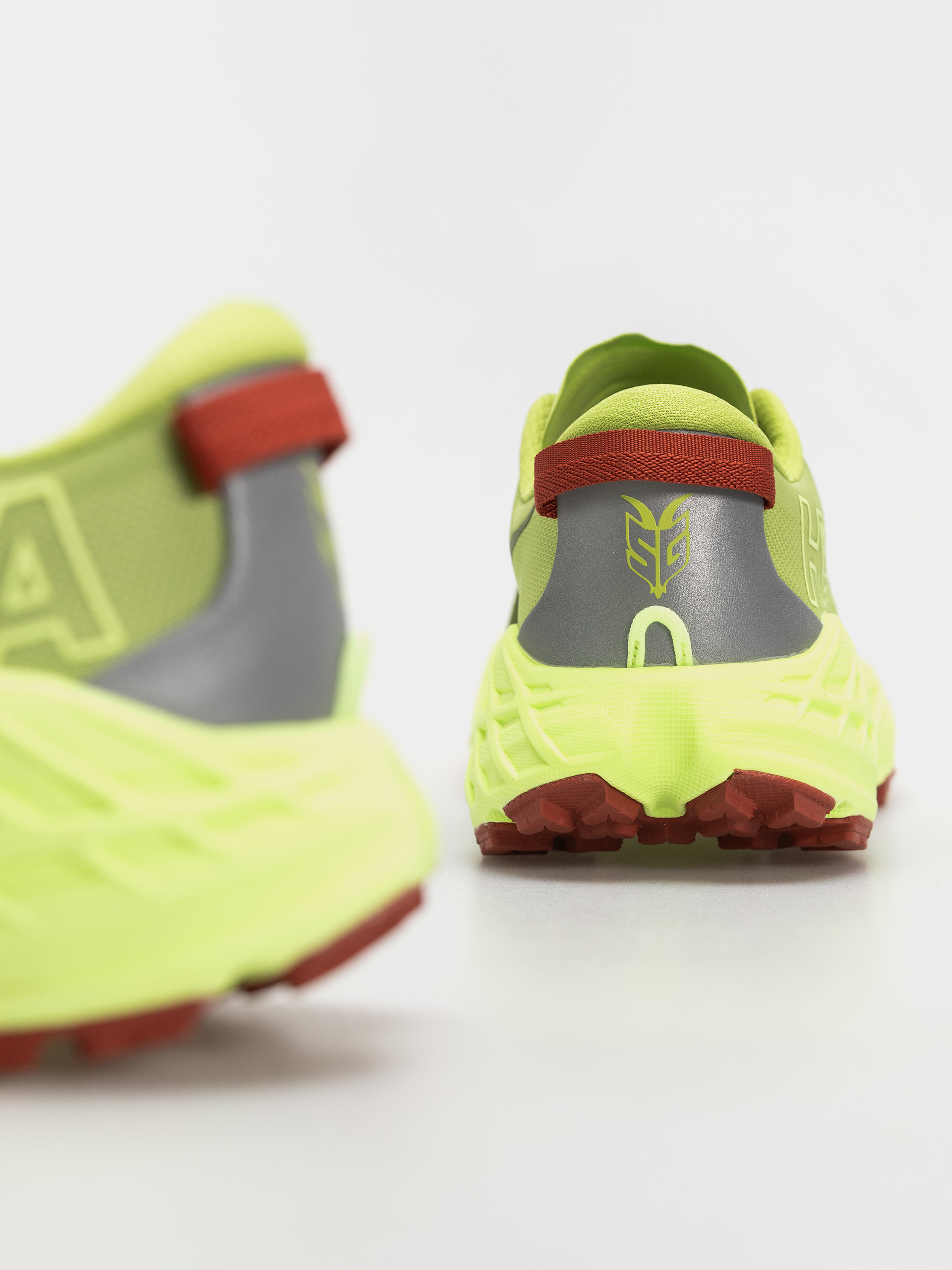 Hoka Speedgoat 7 Shoes (kiwi/neon yuzu)