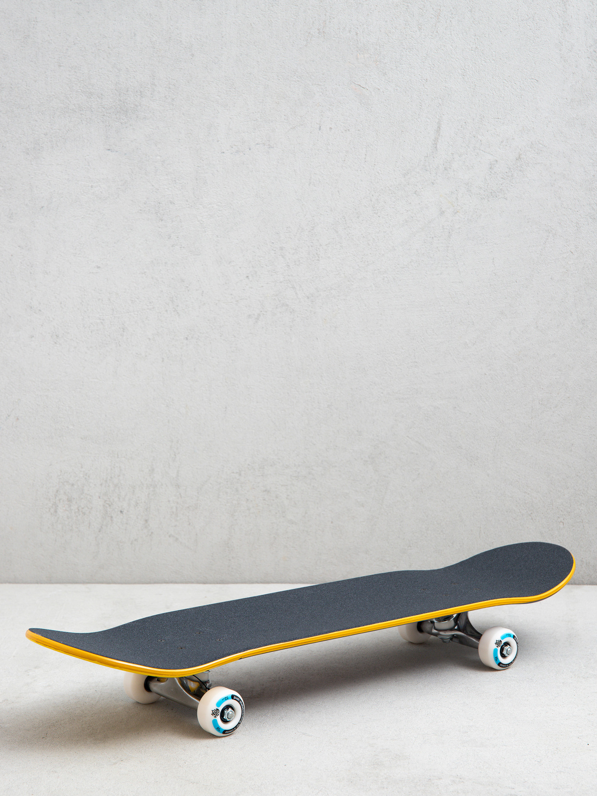 Push Skateboard Frosty Portrait (yellow)