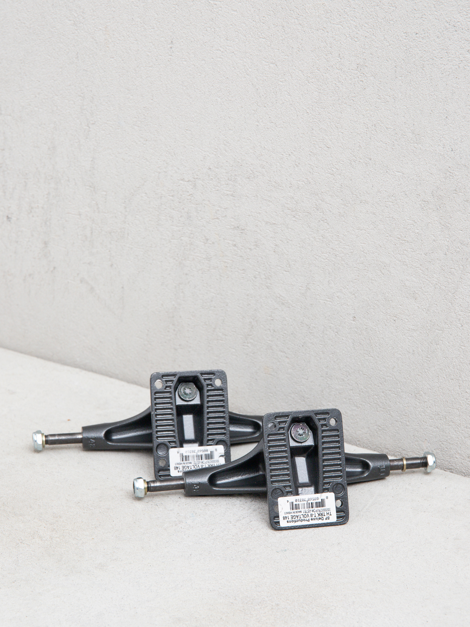 Thunder Team T II Voltage Trucks (dk.grey)