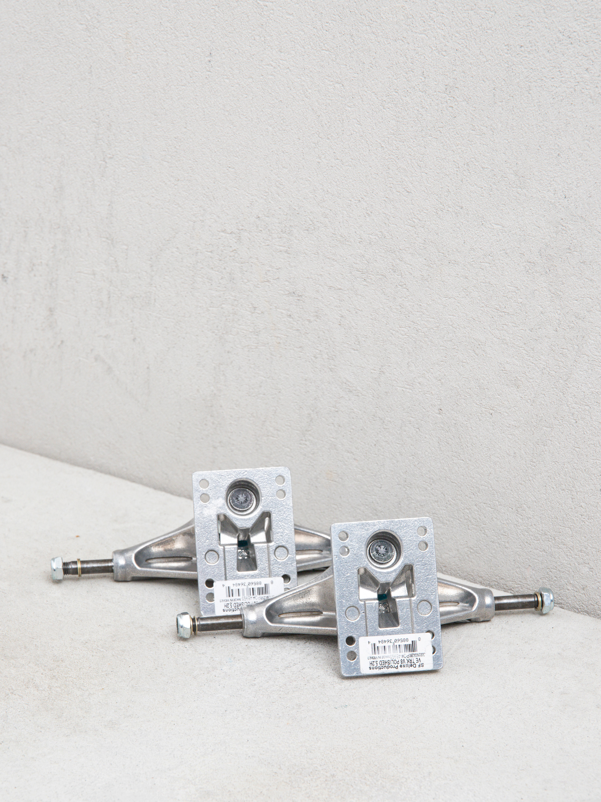 Venture Team V8 Polished Trucks (silver)