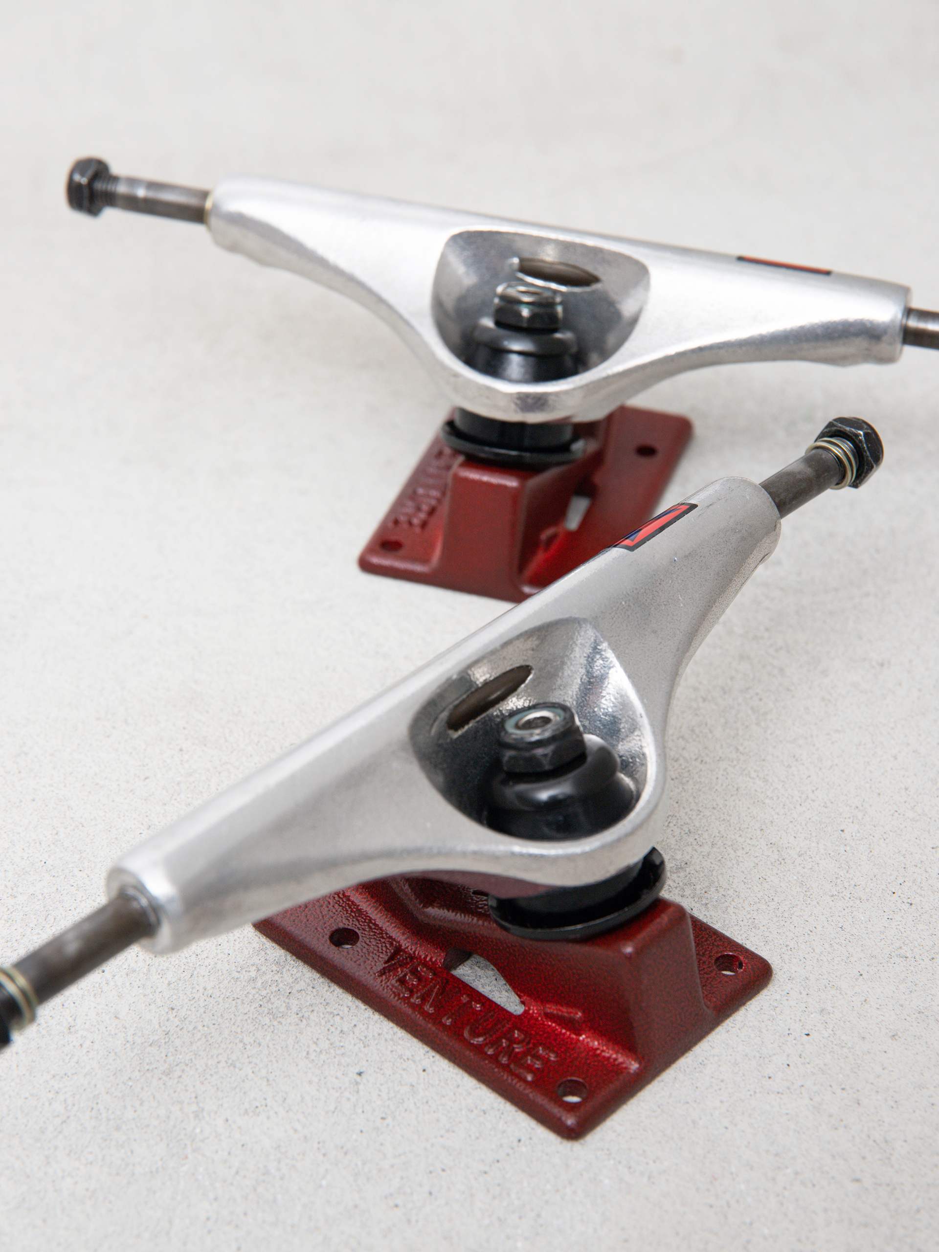 Venture Bryan O'Dwyer Pro V Hollow Trucks (silver/red)