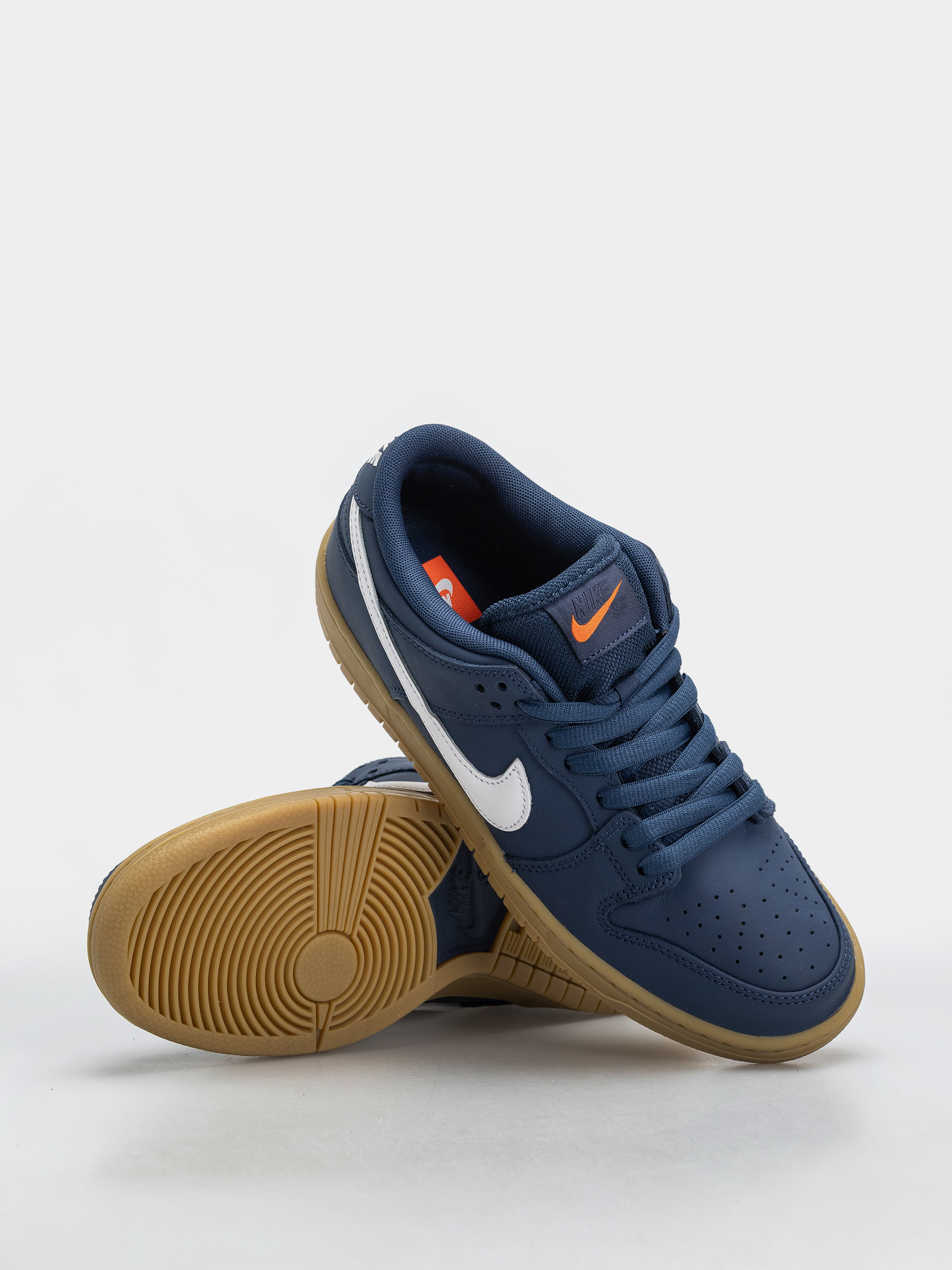 Nike SB Dunk Low Pro Schuhe (navy/white navy gum light brown)