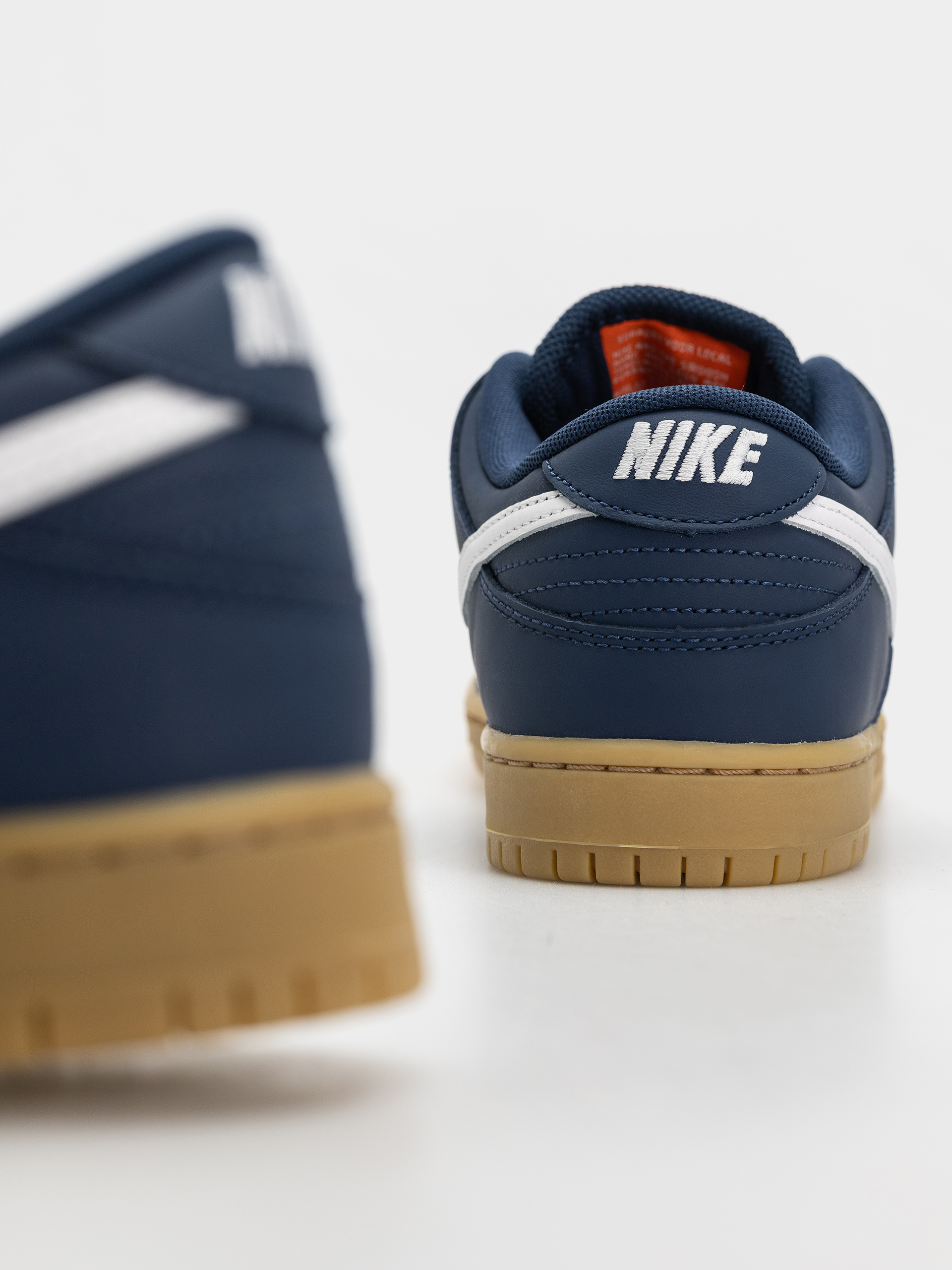 Nike SB Dunk Low Pro Schuhe (navy/white navy gum light brown)