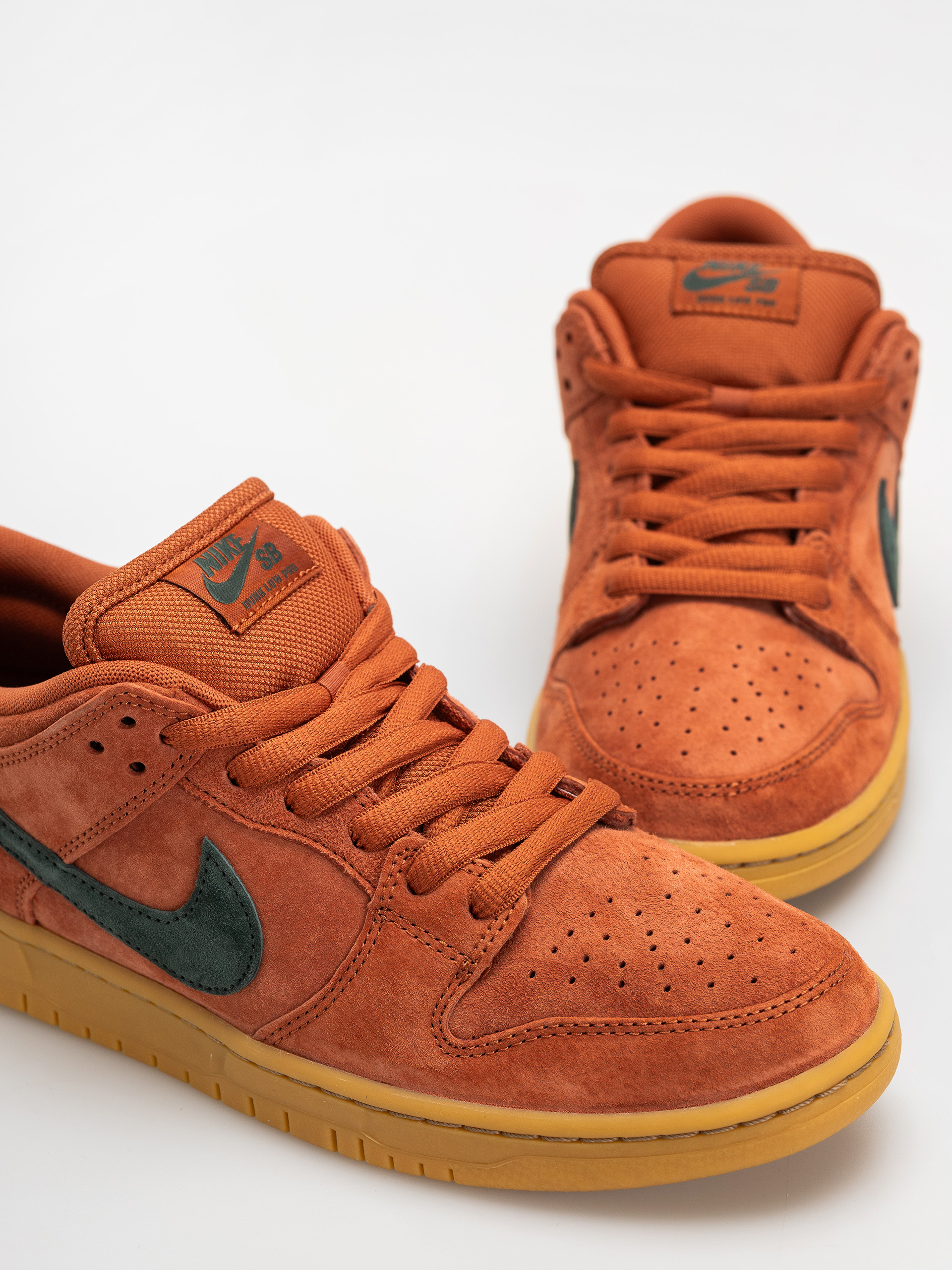 Nike SB Dunk Low Pro Shoes (burnt sunrise/vintage green)