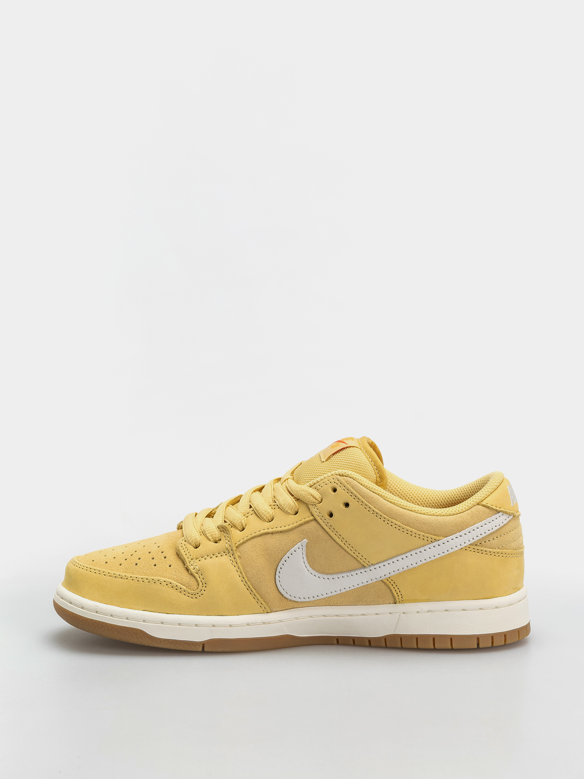 Nike SB Dunk Low Pro Shoes (saturn gold/sail saturn gold solar flare)