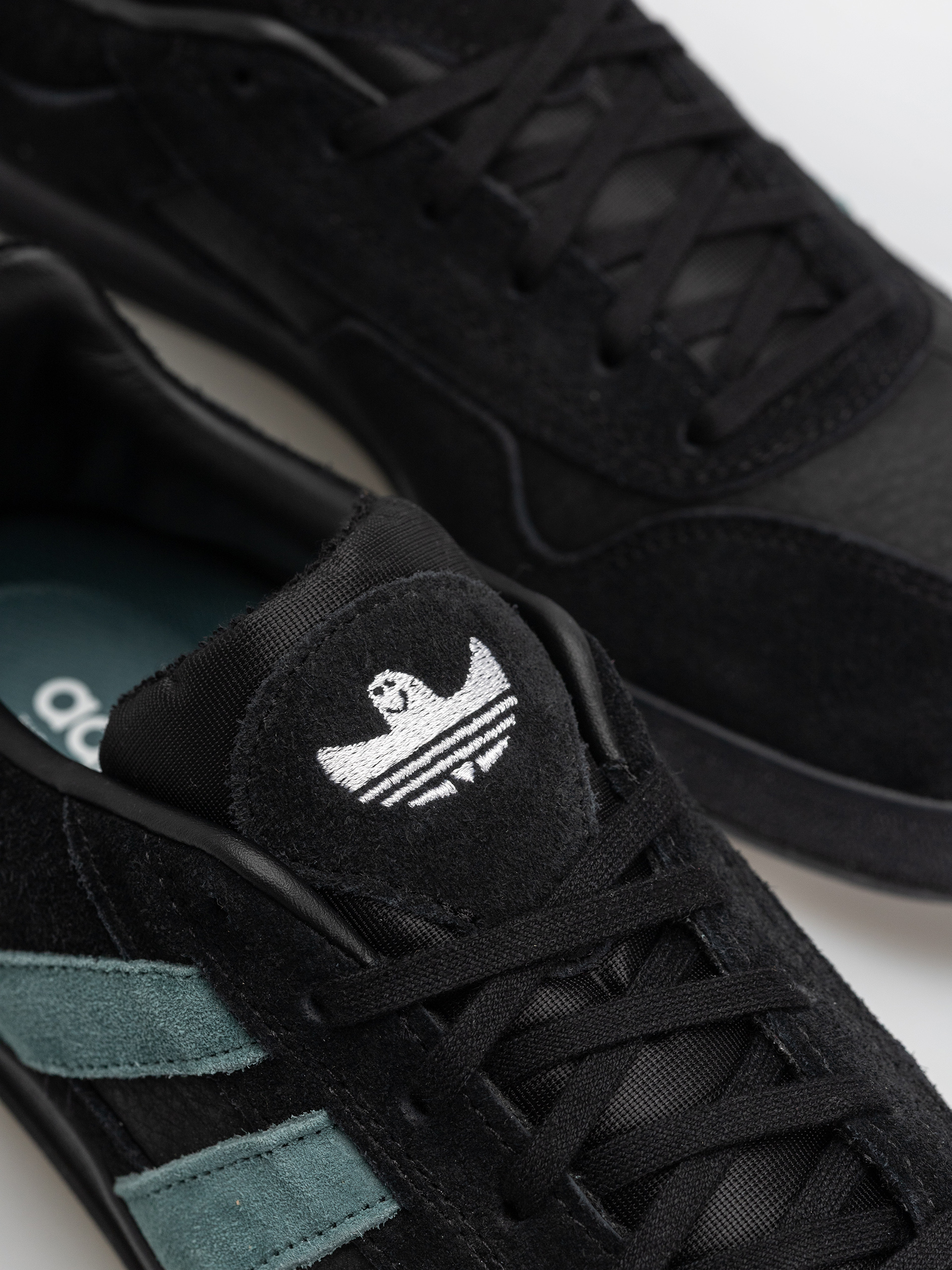 adidas Aloha Super Schuhe (cblack/pretea/ftwwht)