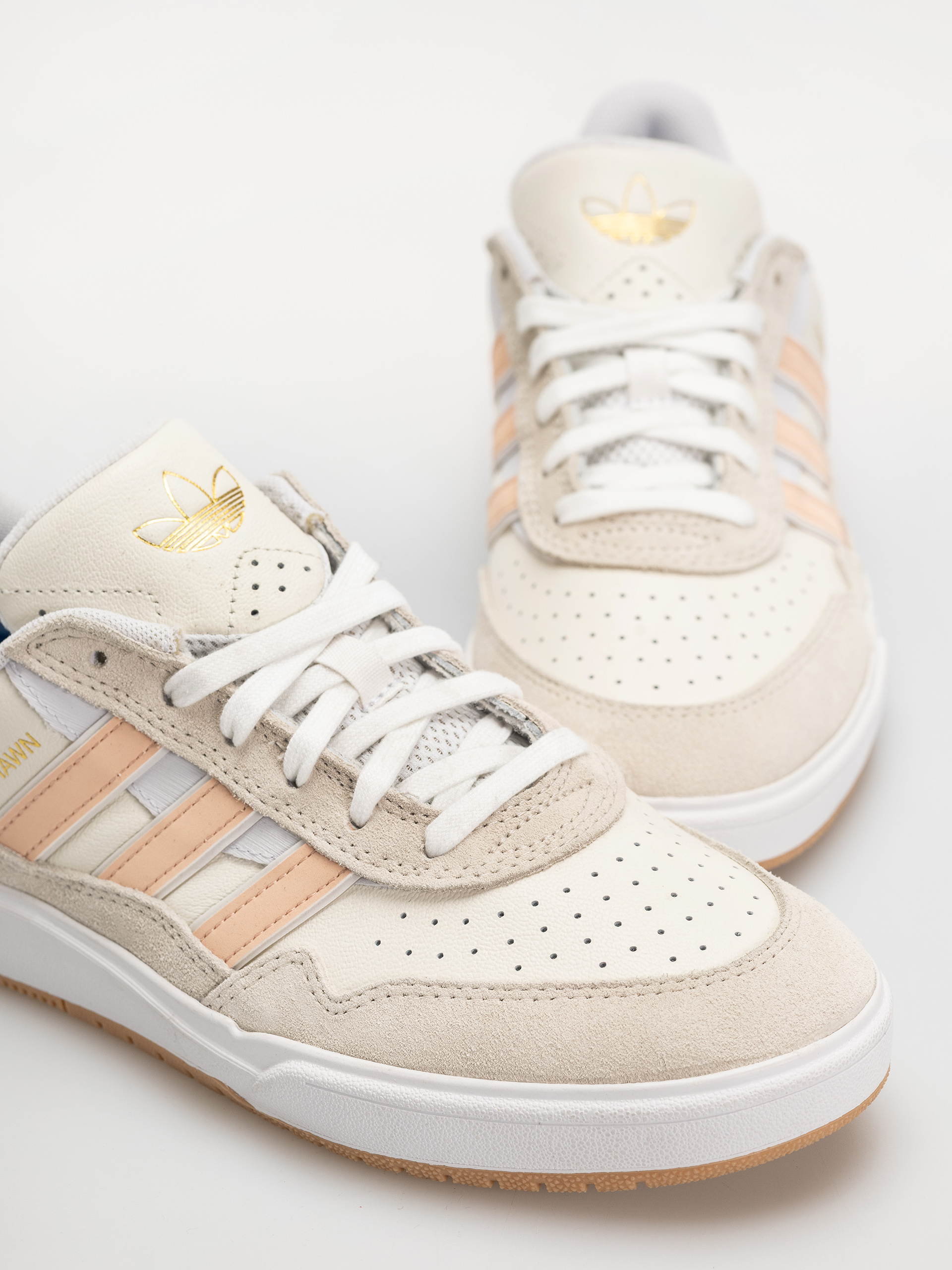 adidas Tyshawn II Shoes (wonwhi/powcor/owhite)