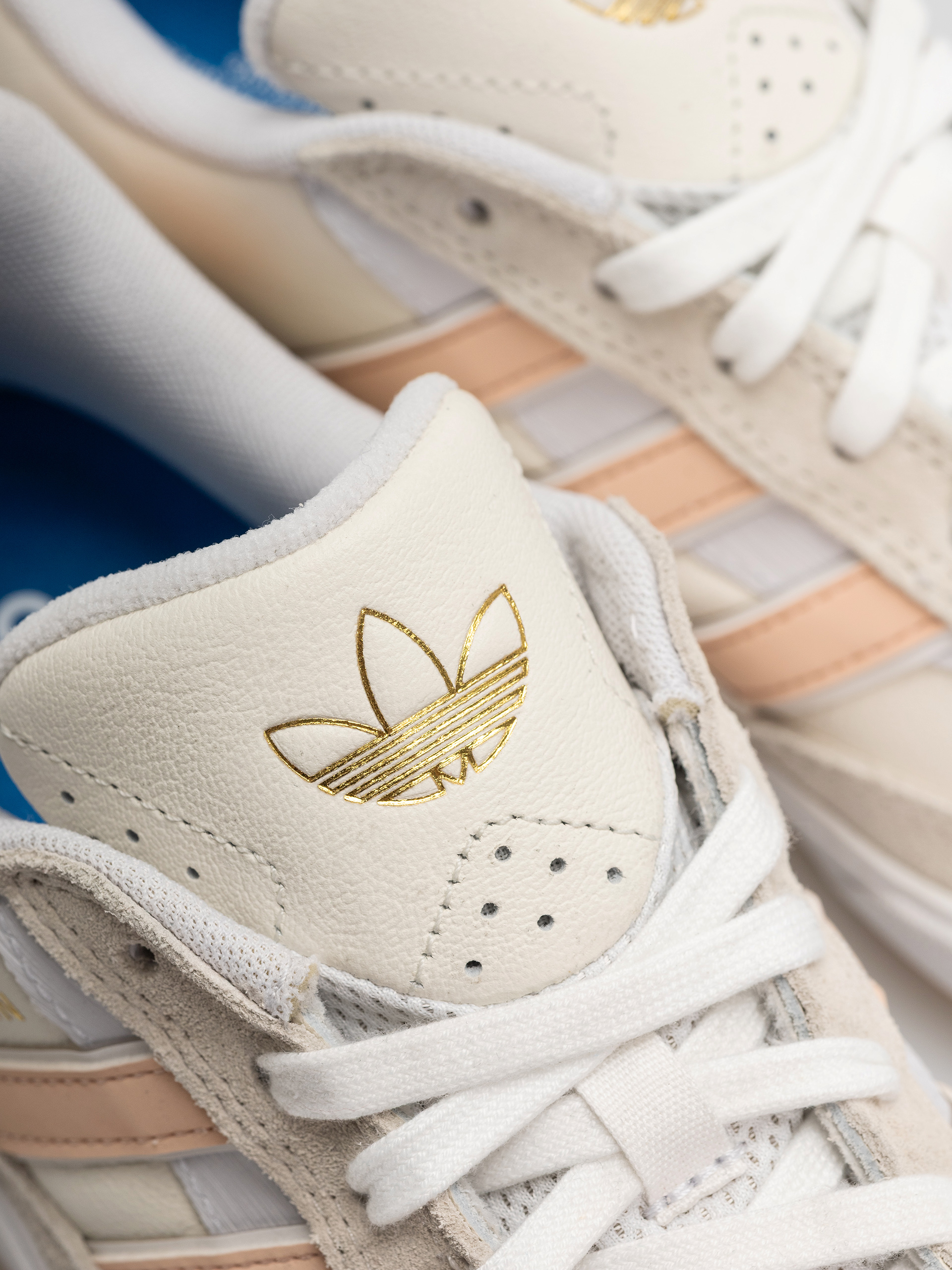 adidas Tyshawn II Shoes (wonwhi/powcor/owhite)