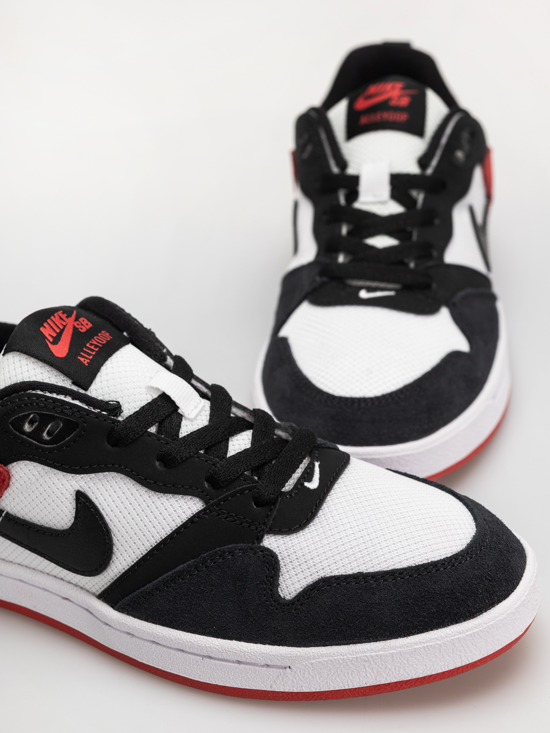 Nike SB Alleyoop JR Schuhe (white/black university red white)