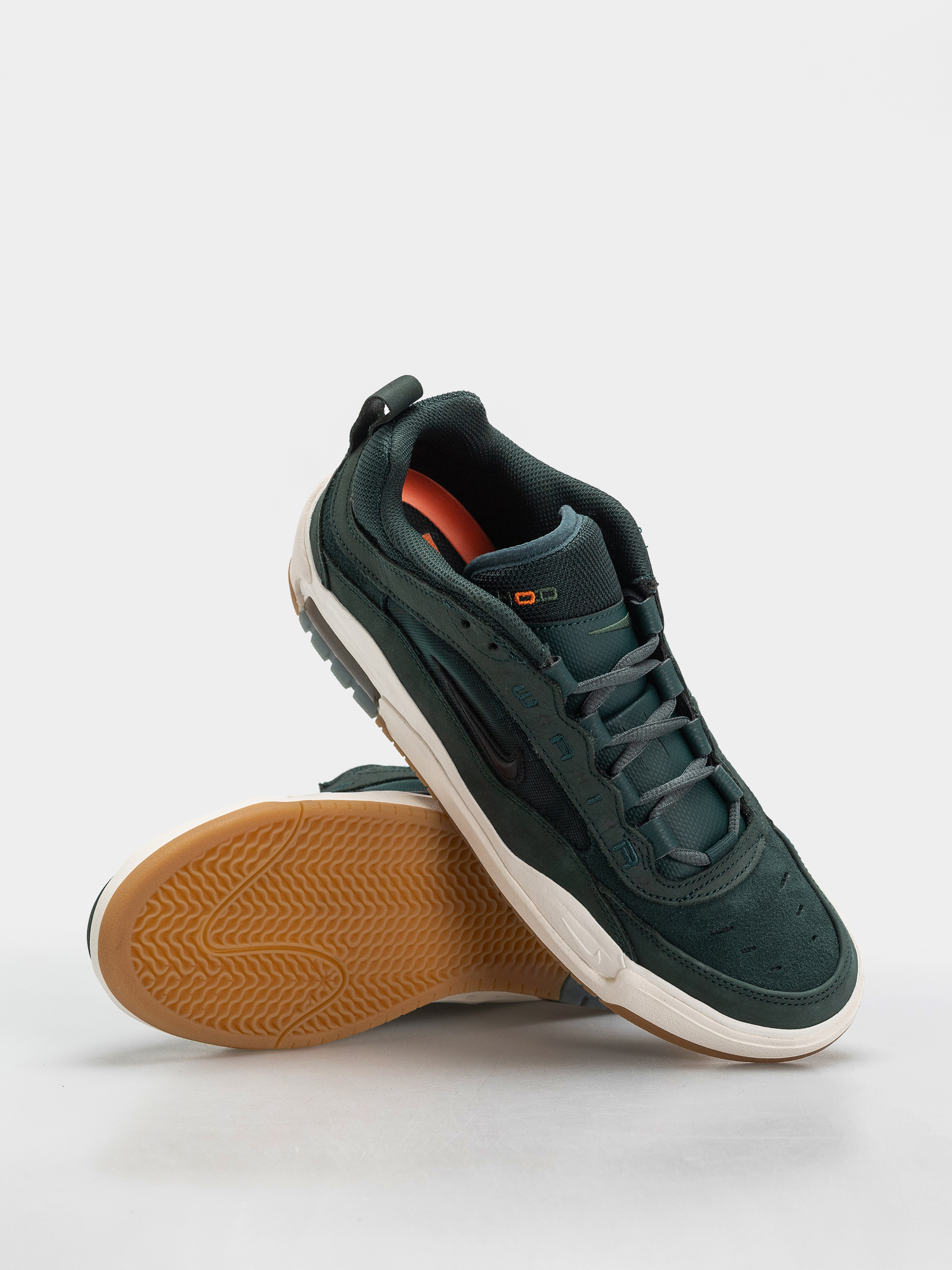 Nike SB Air Max Ishod Iso Shoes (deep fir/black fir sail)