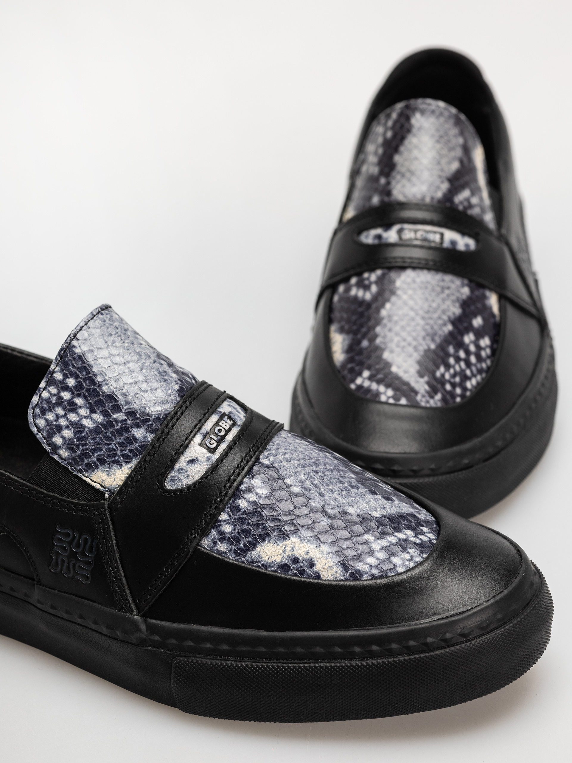 Globe Liaizon Schuhe (wasted talent black/snake)