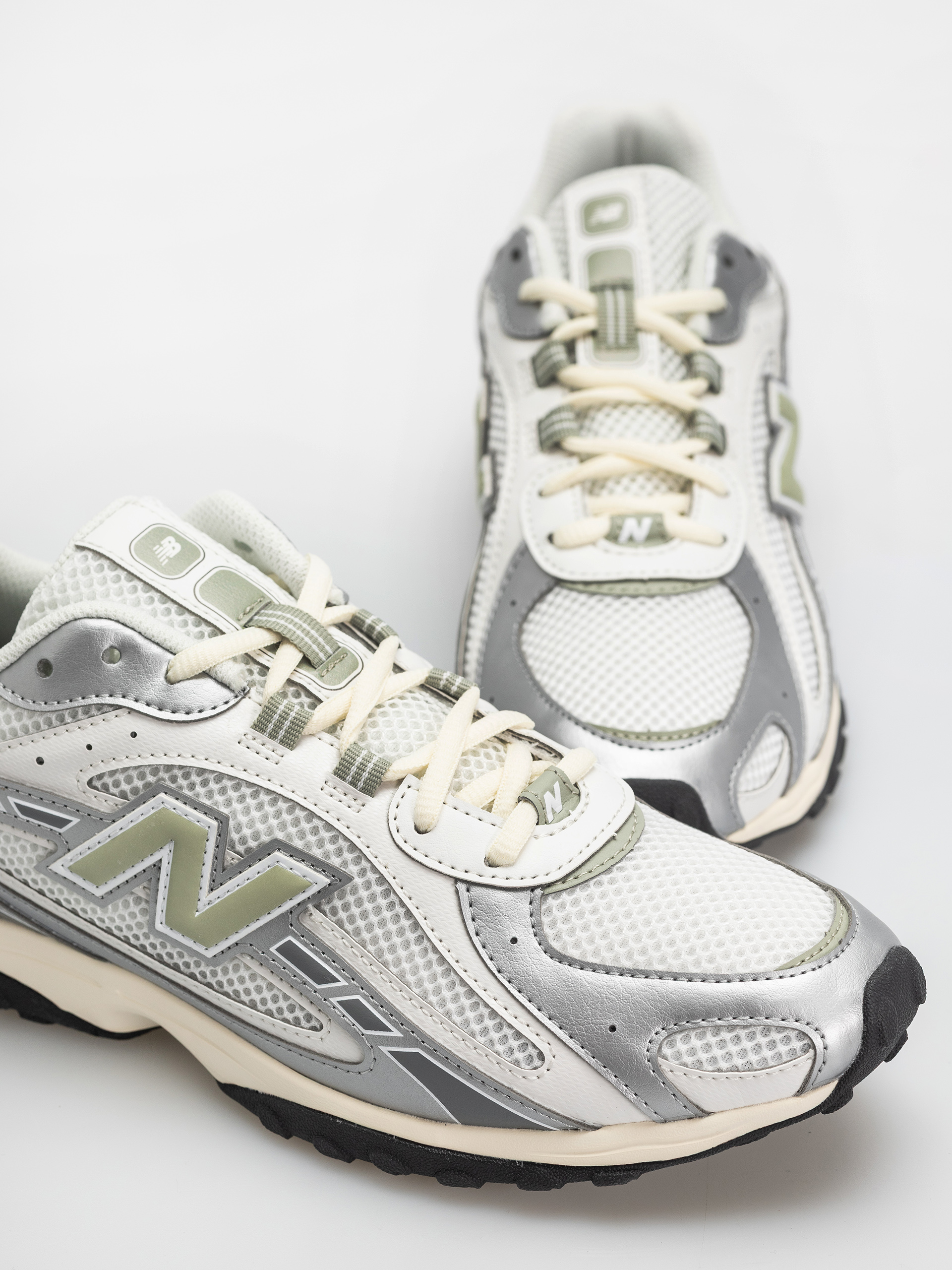 New Balance 204 Schuhe (silver metallic/garter snake swb)