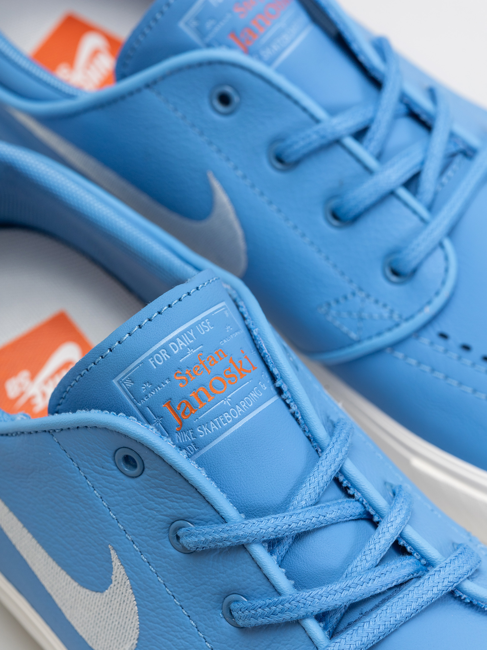 Nike SB Zoom Janoski OG+ ISO Schuhe (university blue/sail university blue)