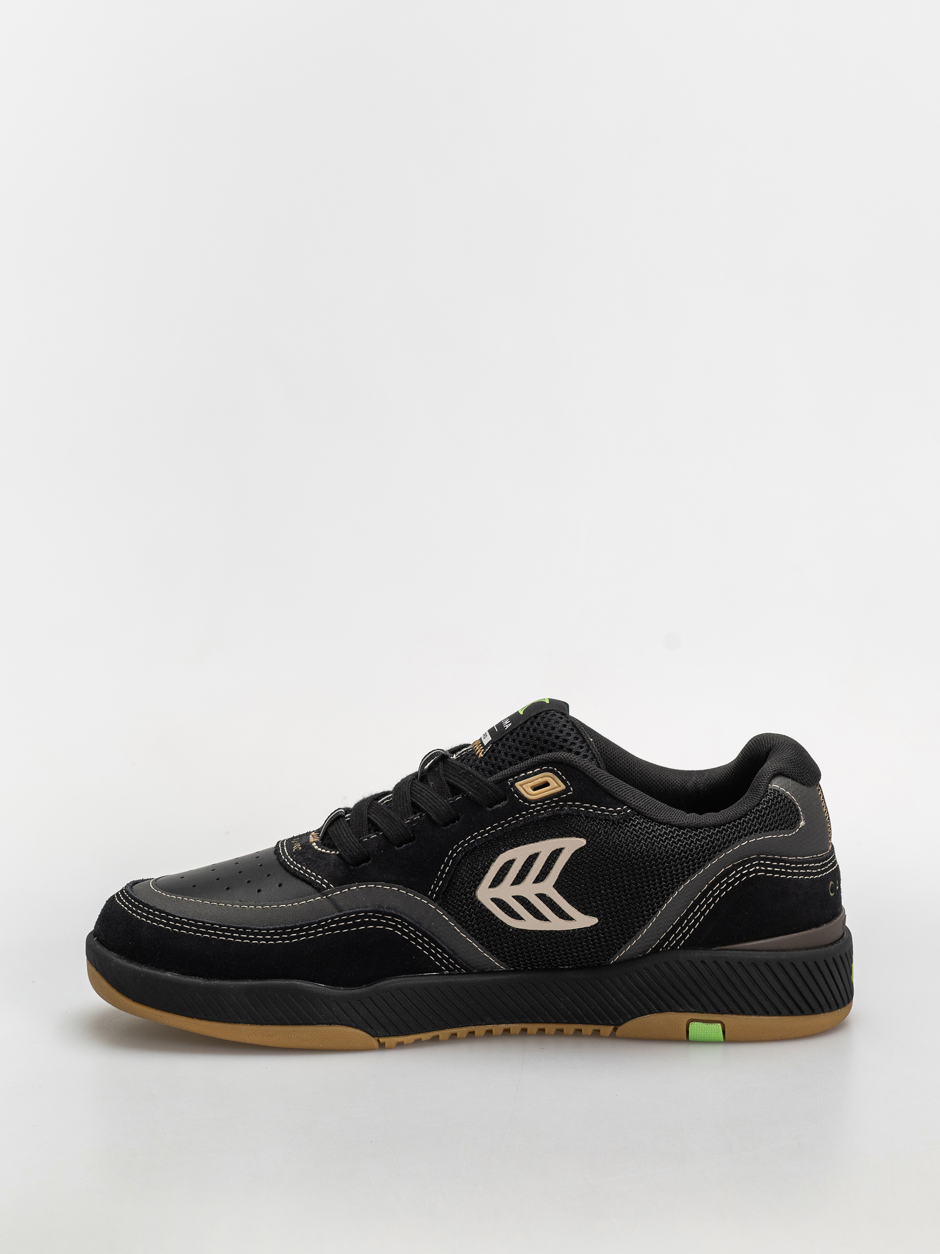 Cariuma Uba Pro Shoes (black suede and mesh silver cloud logo)