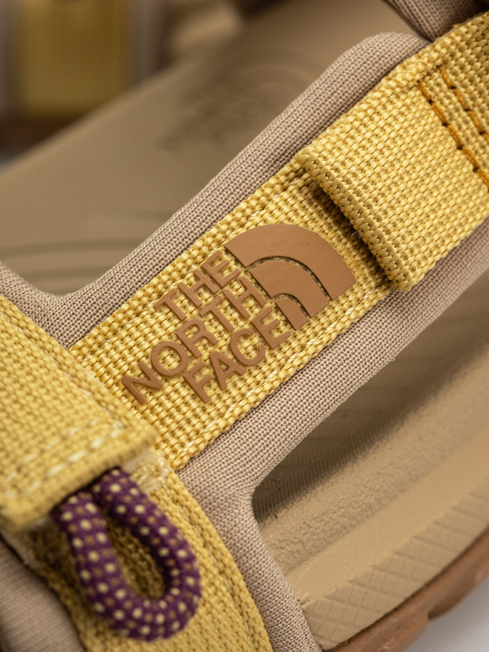 The North Face Explore Camp Sandalen Wmn (honeyed sand/ut)