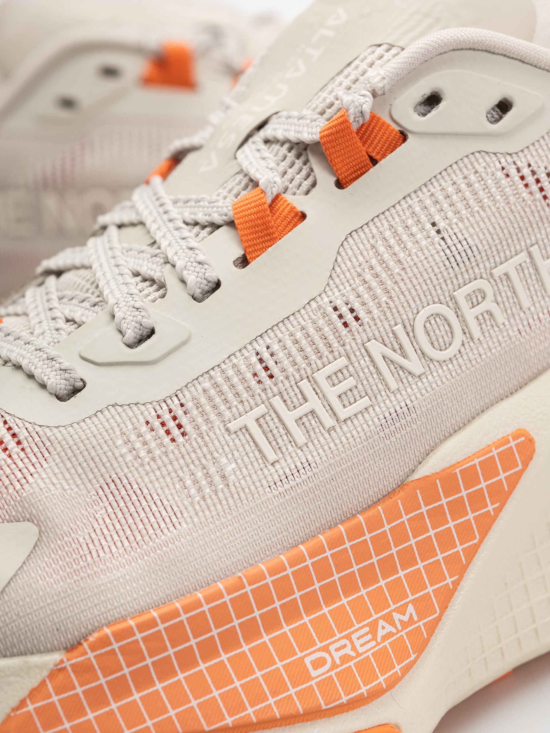 The North Face Altamesa 500 V2 Wmn Shoes (calacatta/citru)