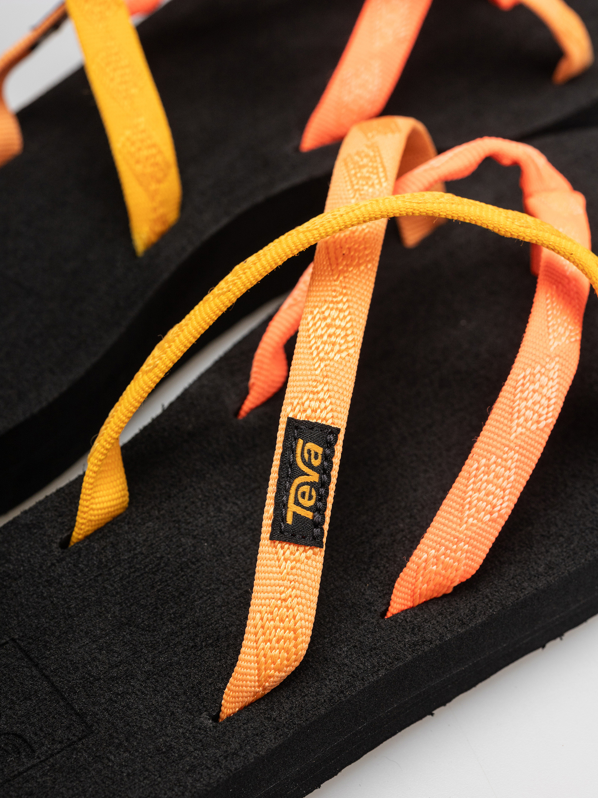 Teva Olowahu Wmn Sandals (neon coral multi)