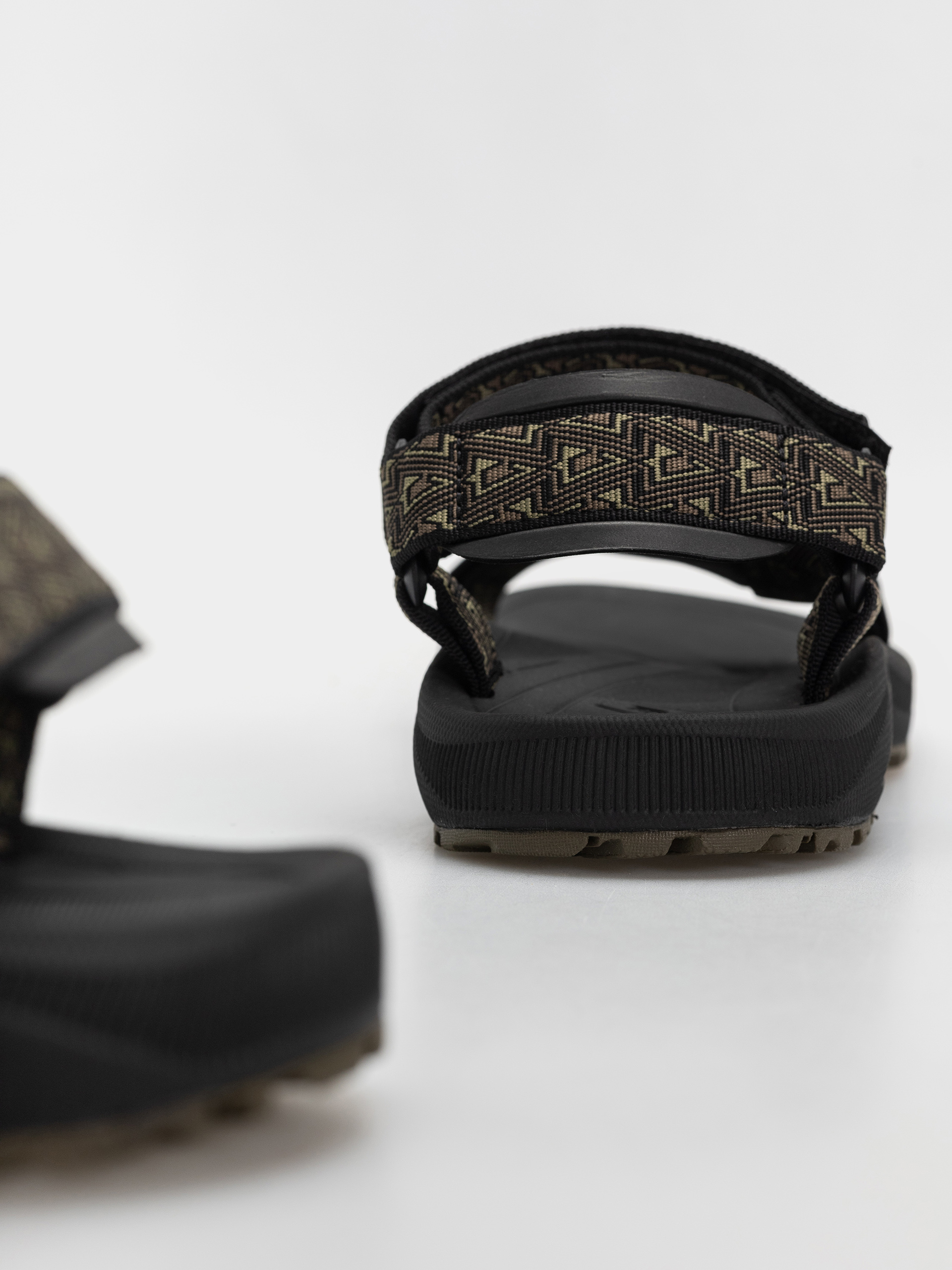 Teva Winsted Sandals (bamboo dark olive)