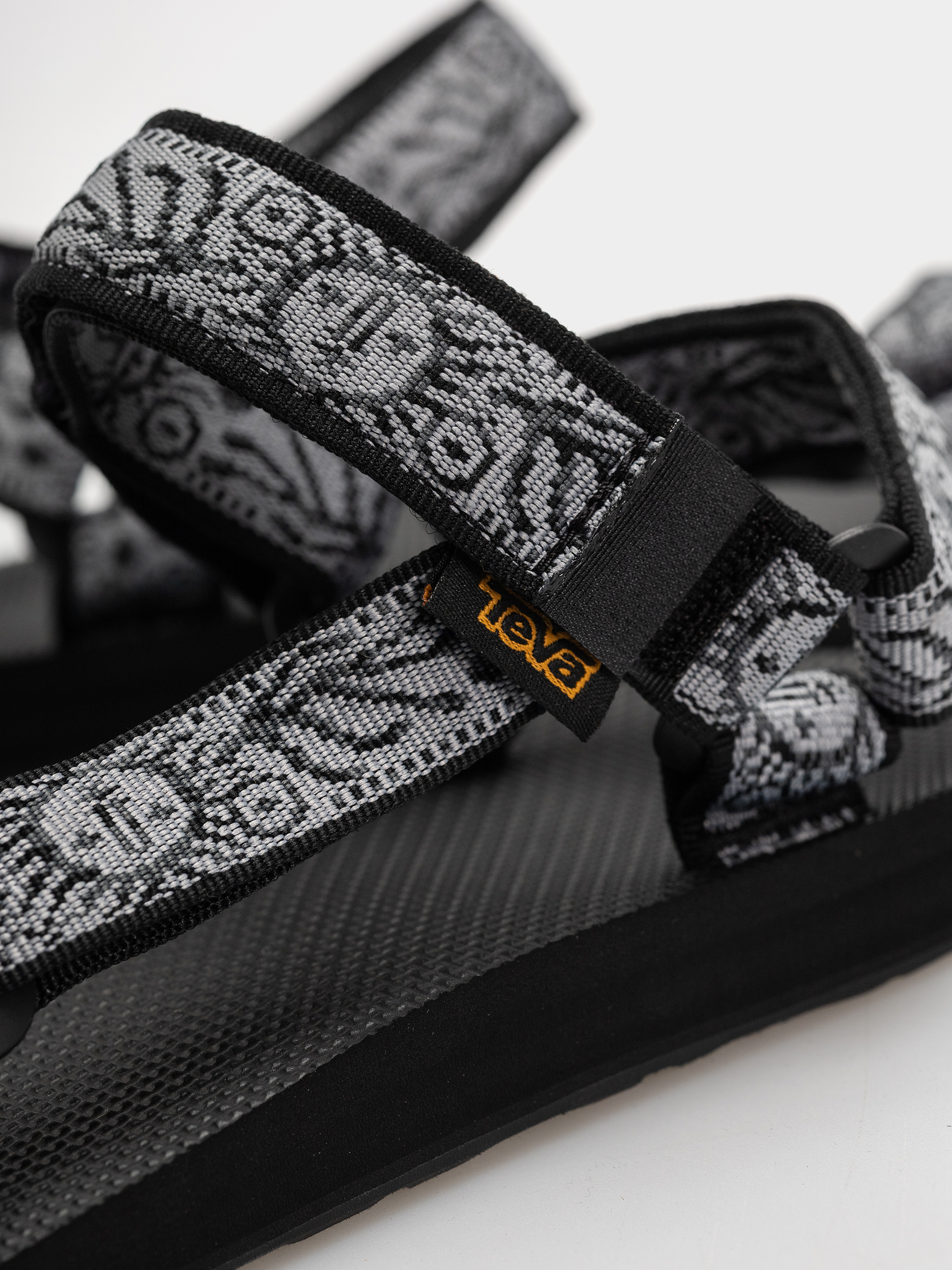 Teva Original Universal Sandals (windy summer black/grey)