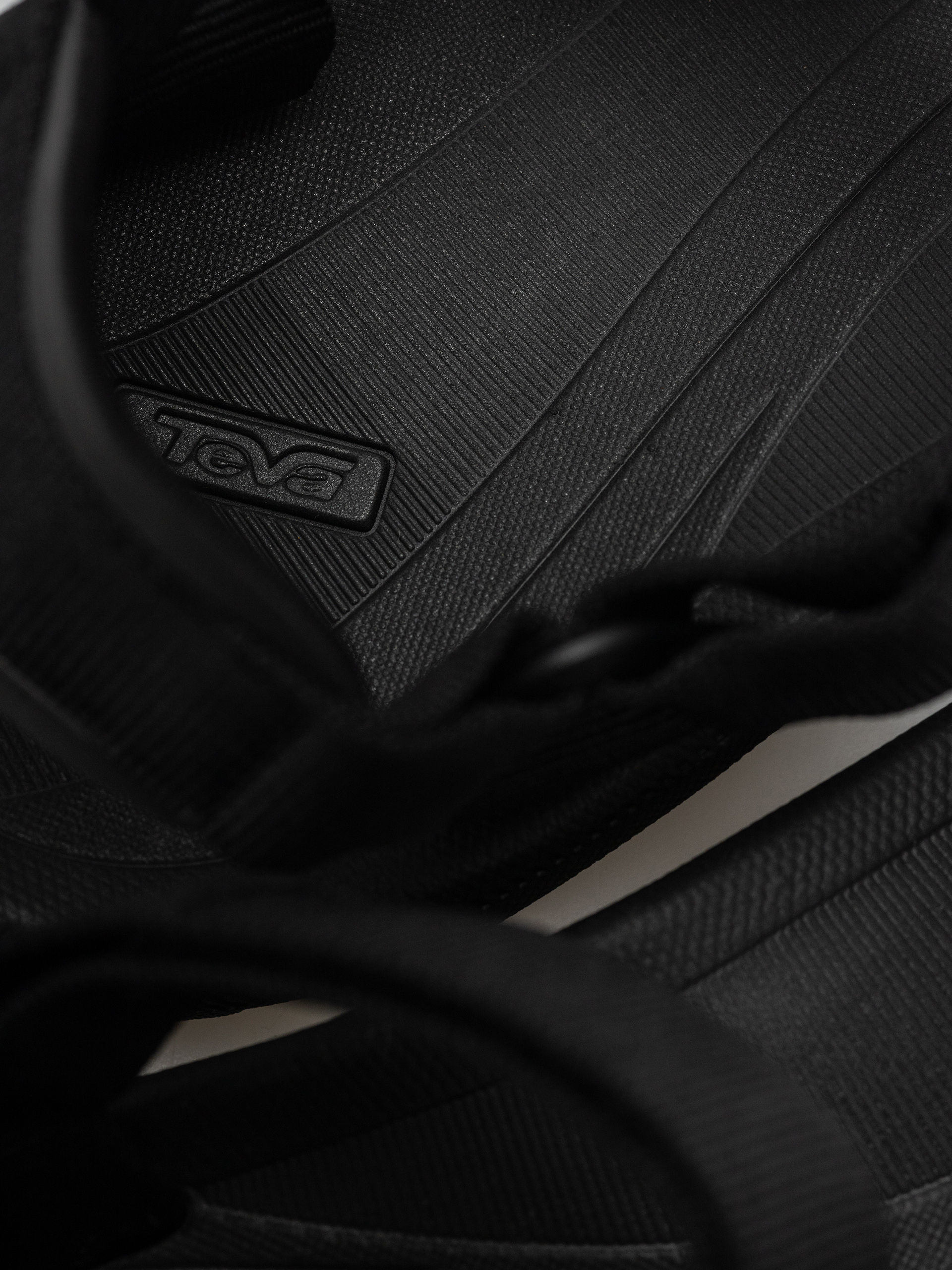 Teva Winsted Sandals (black)