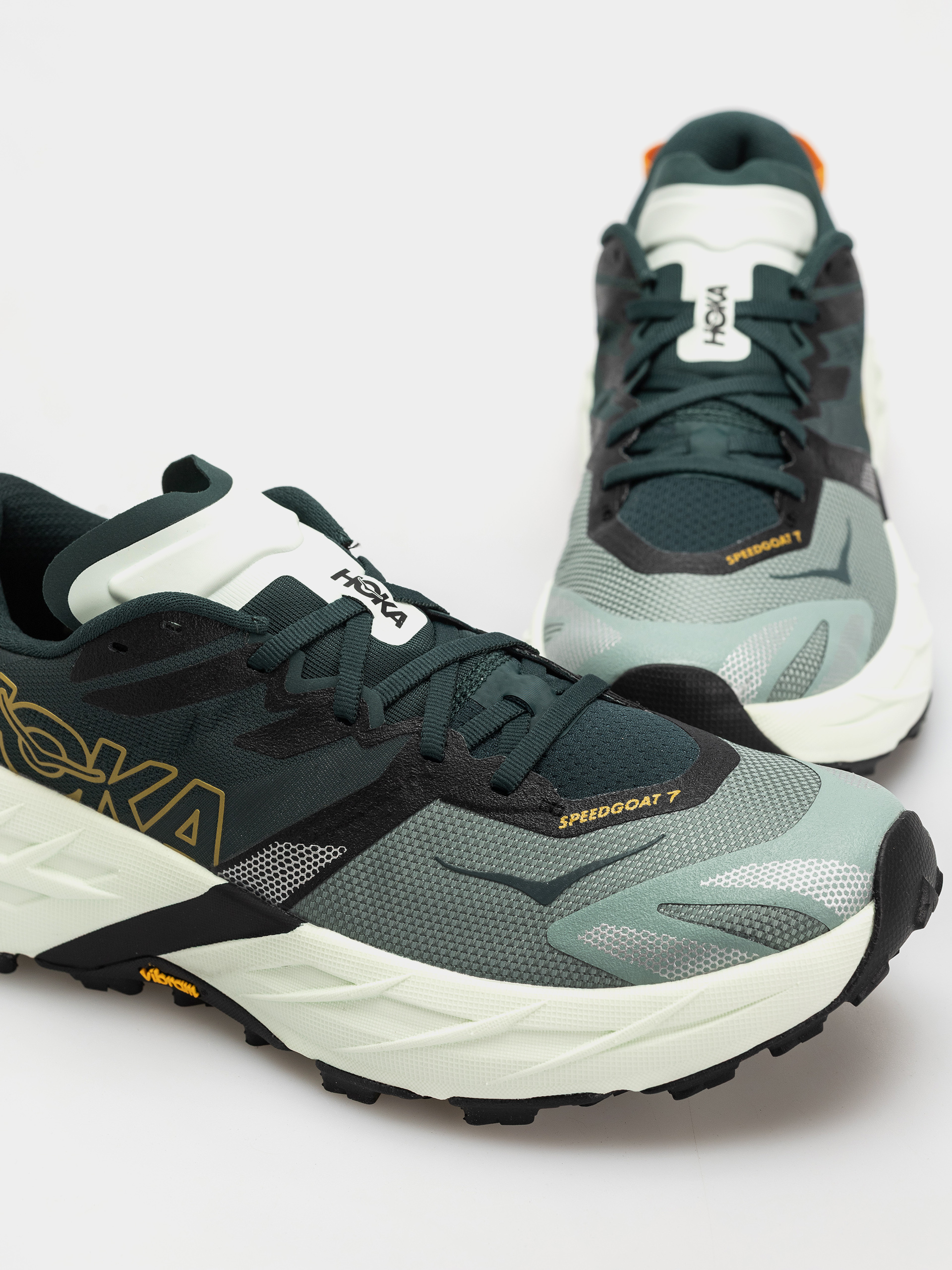Hoka Speedgoat 7 Shoes (bay leaf/sea glass)