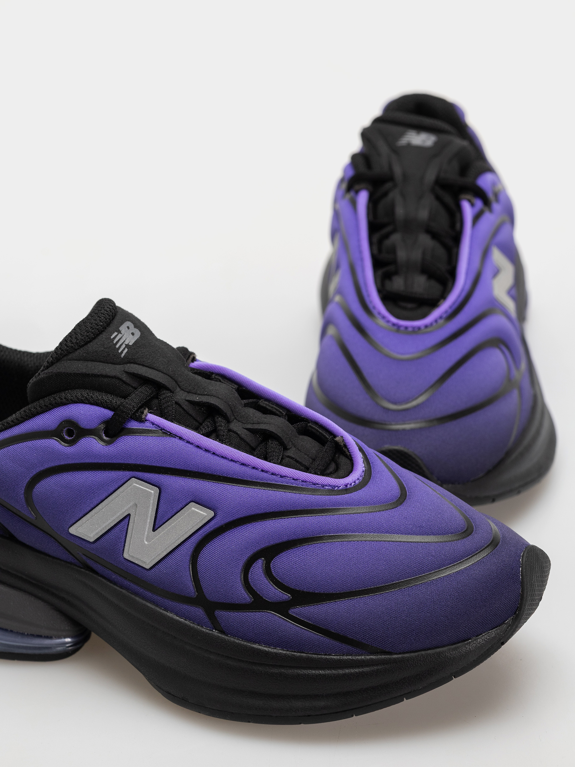 New Balance 5030 Schuhe (black/electric indigo)
